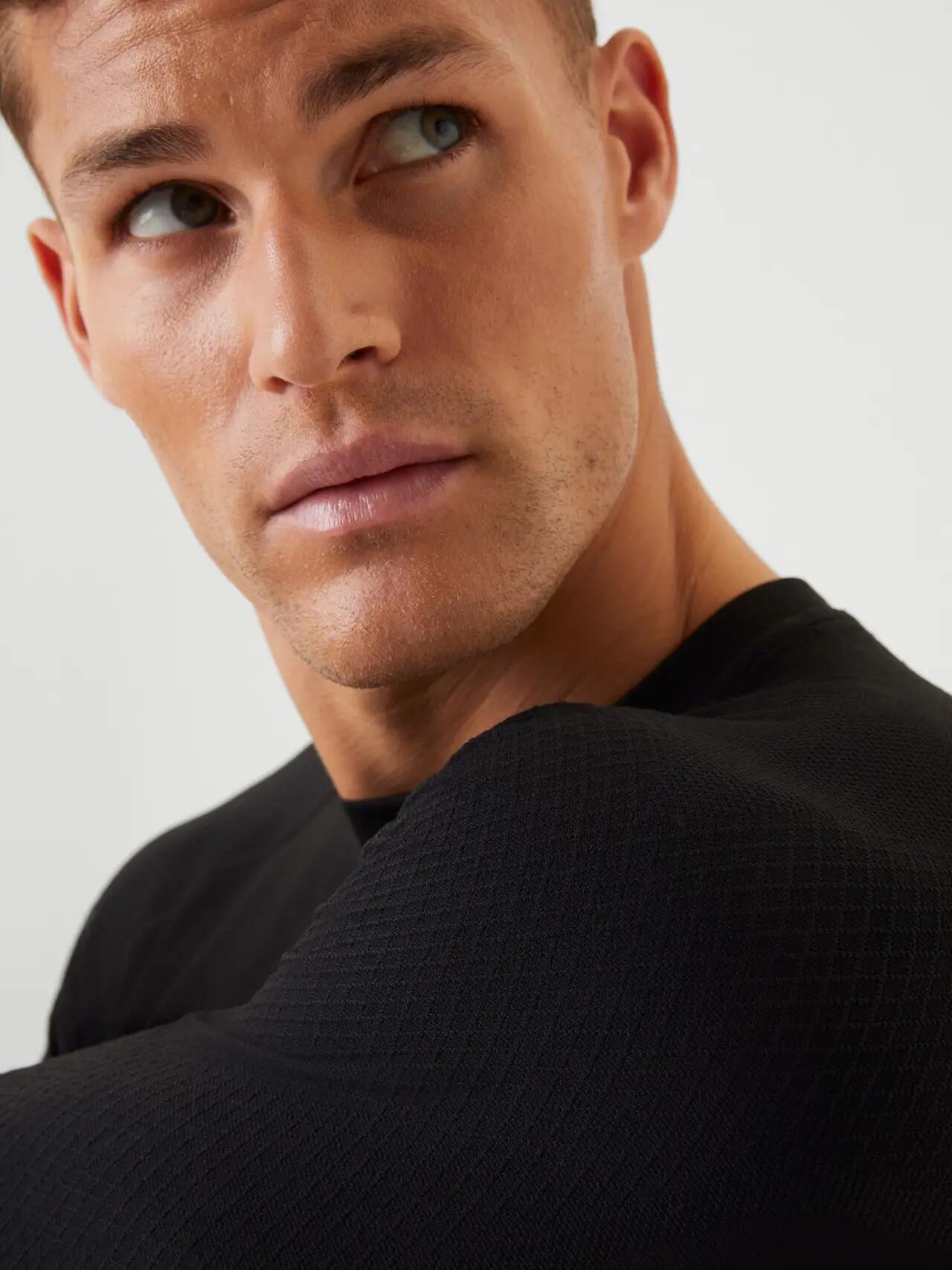 bjorn_borg BORG RUNNING SEAMLESS LS T-SHIRT Zwart 5/5