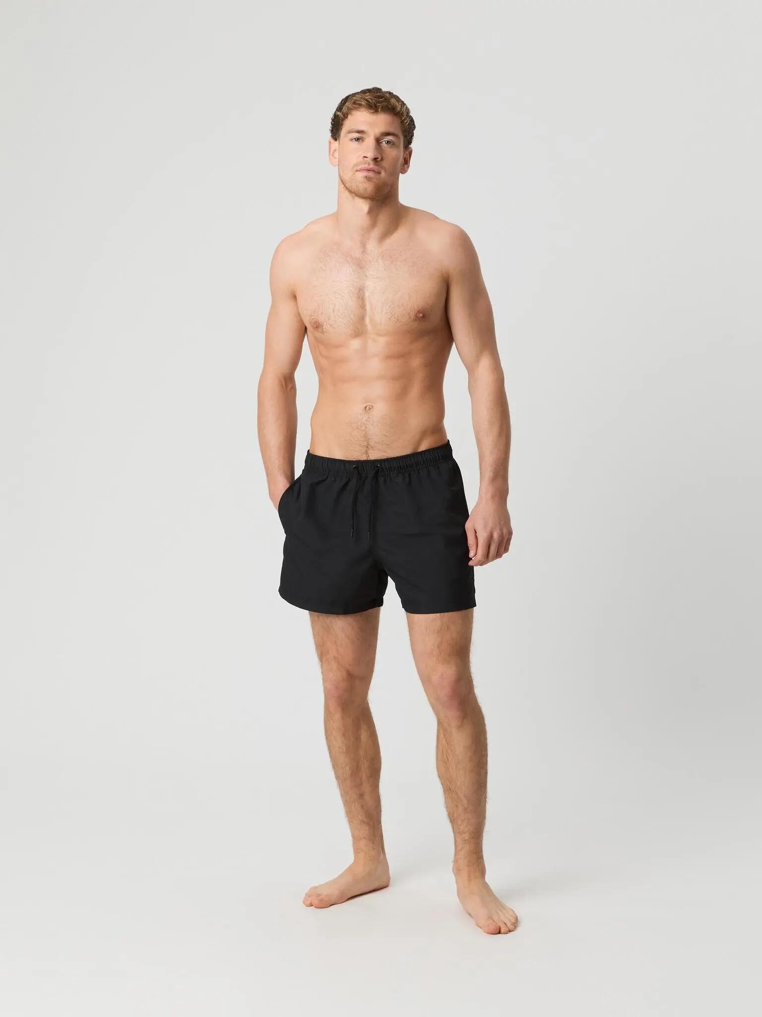 bjorn_borg BORG SOLID SWIM SHORTS em poliéster reciclado - BLACK BEAUTY 3/4