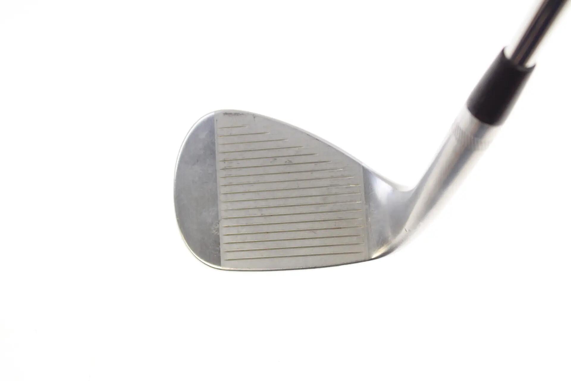 Seconde vie - Titleist Vokey SM10 Tour Chrome F-Grind RH 54-deg Wedge - Good 3/5