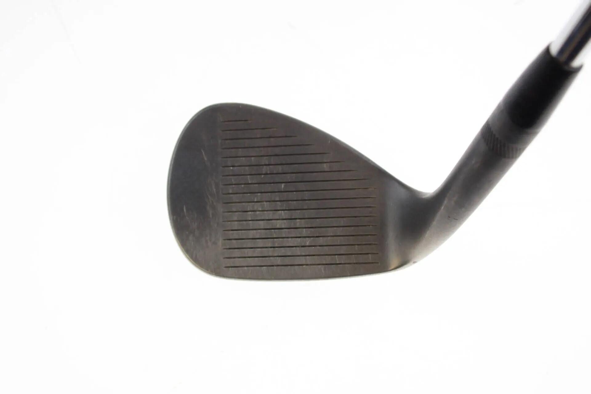 Seconde vie - Titleist Vokey SM10 Jet Black S-Grind RH 54-deg Wedge - Good 3/5