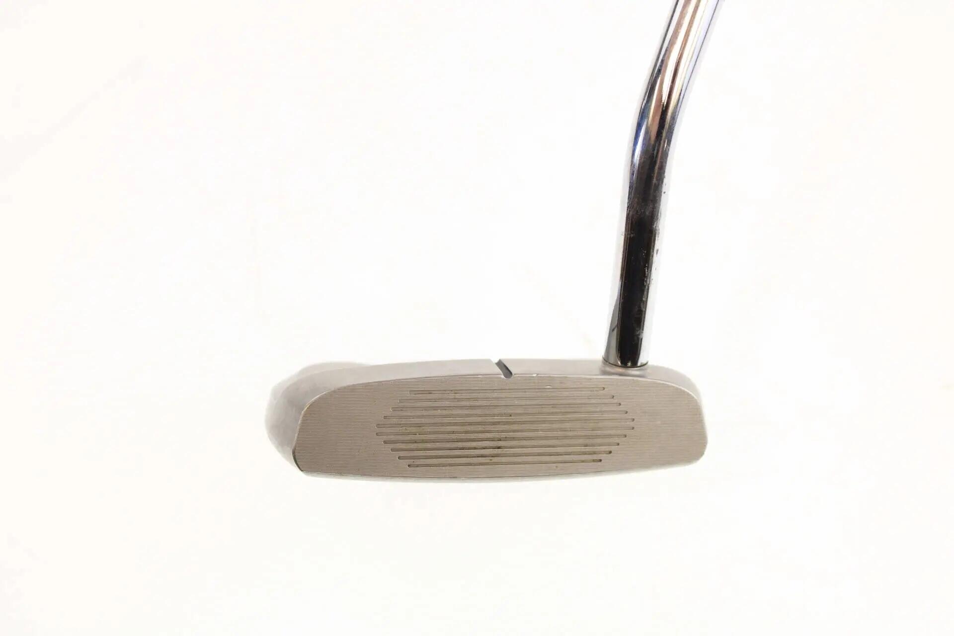 Seconde vie - TaylorMade TP Reserve M37 RH Putter - Very good 2/5