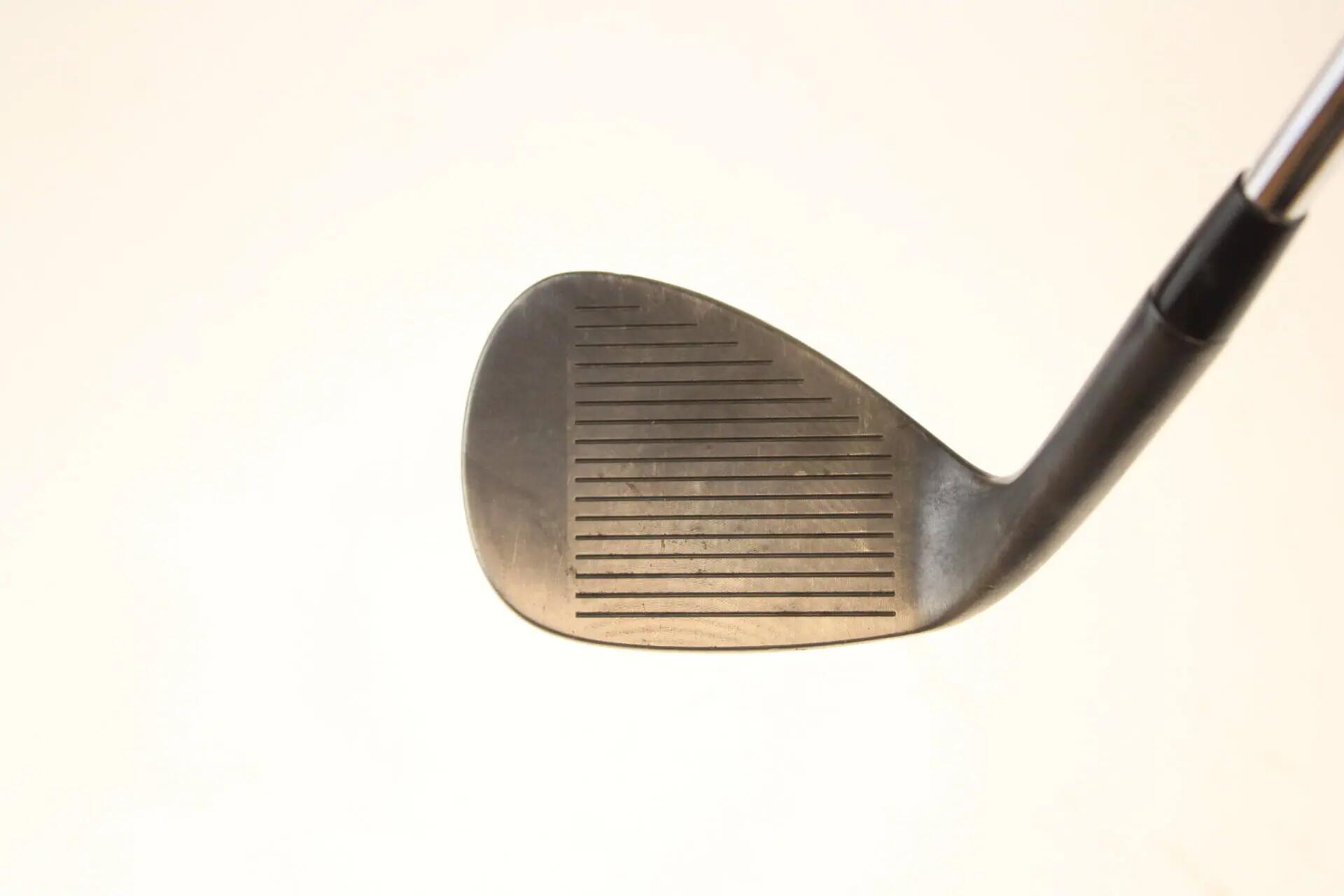 Seconde vie - Cobra King Black Versatile Grind RH 54-deg Wedge - Good 3/5