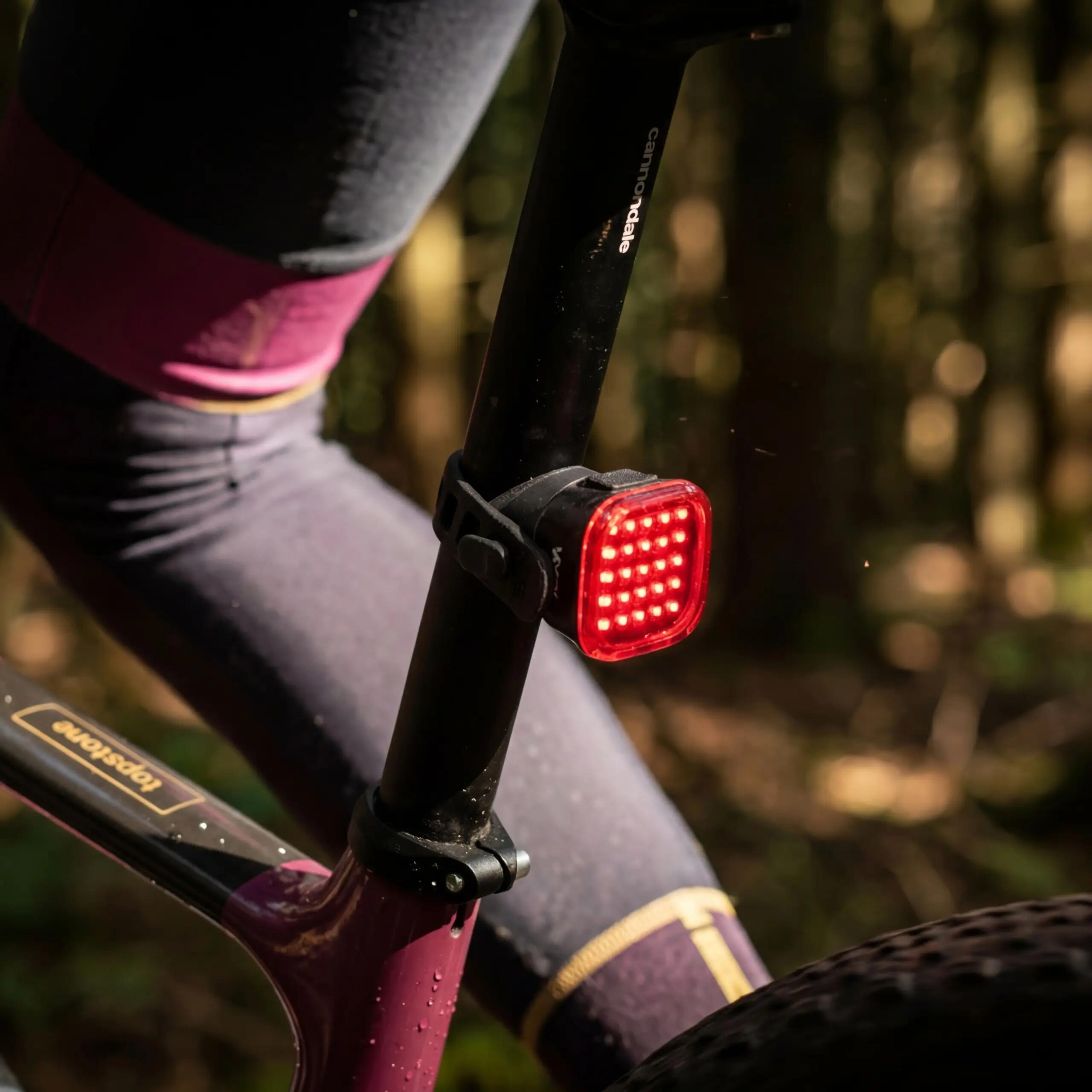 Luz traseira para bicicleta Vayox VAR60 60lm recarregável USB-C 11/16