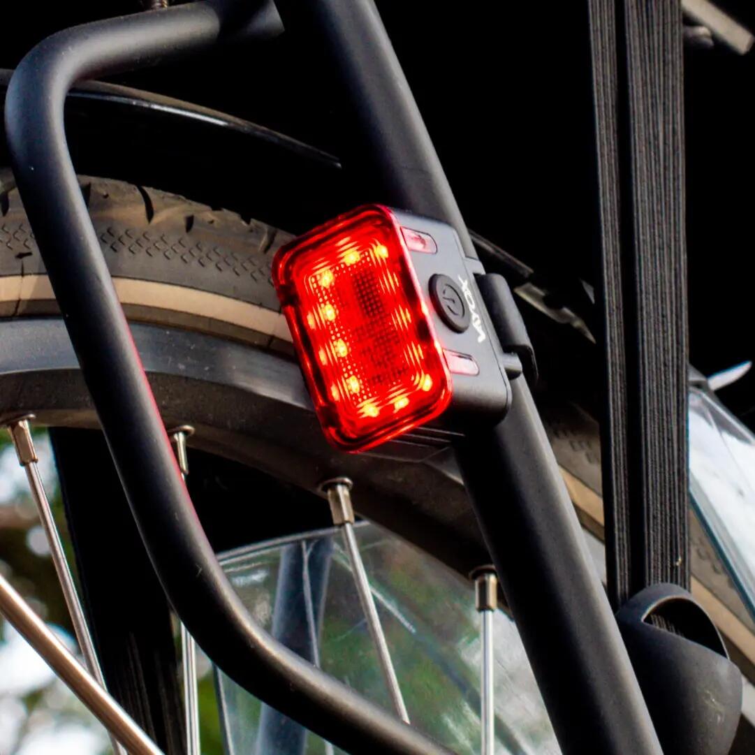 Luce posteriore per bici Vayox VA0152 300 lm, luce rossa, USB-C 13/15
