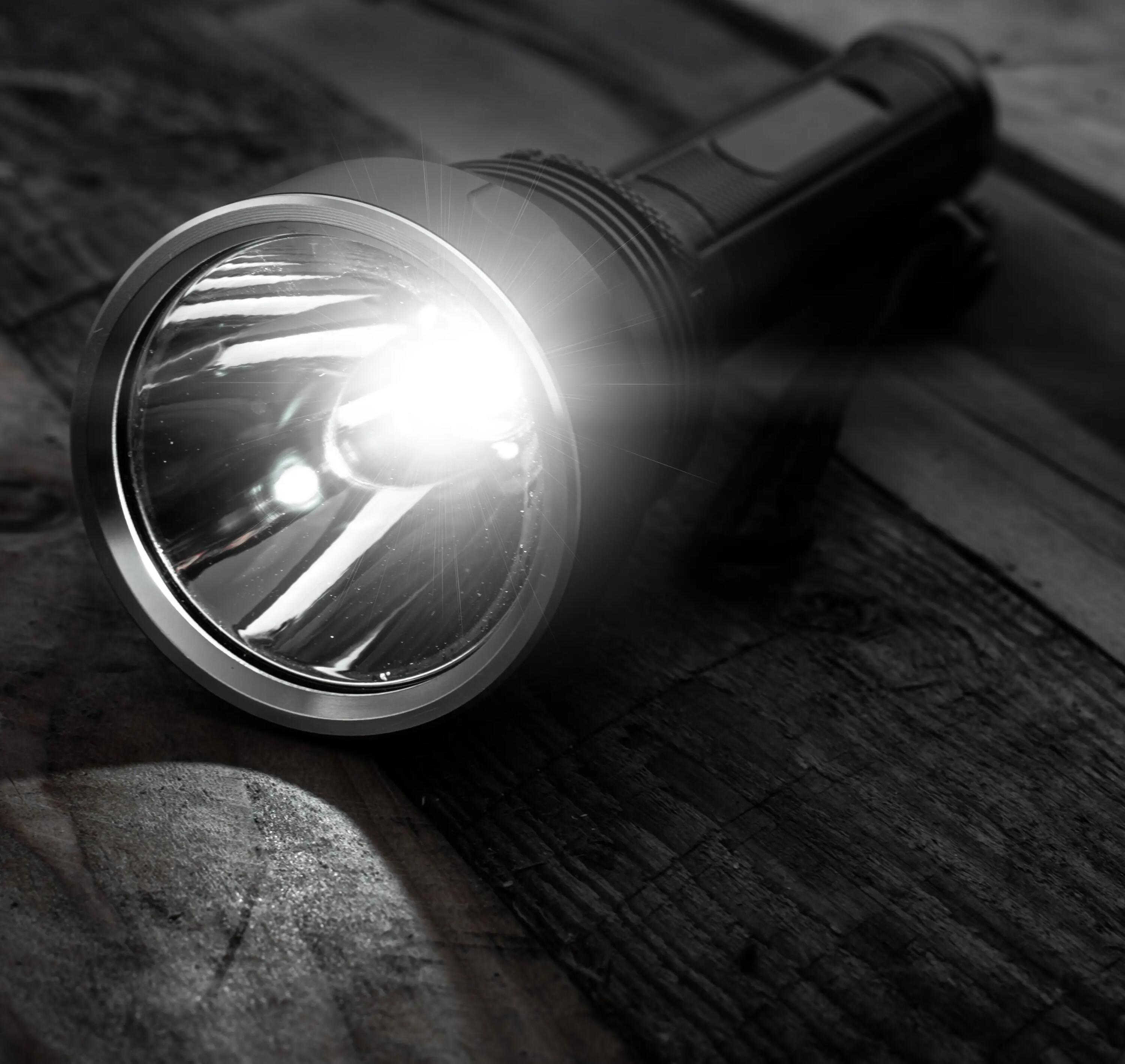 Handlampe Vayox VA0253, Akku, USB-C, SFT40 20W, 1570lm 13/15