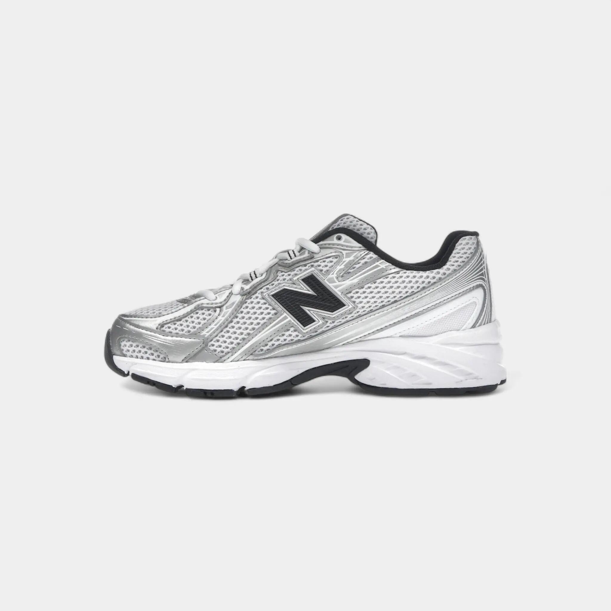 New Balance 740 White Silver Metallic Navy 4/5