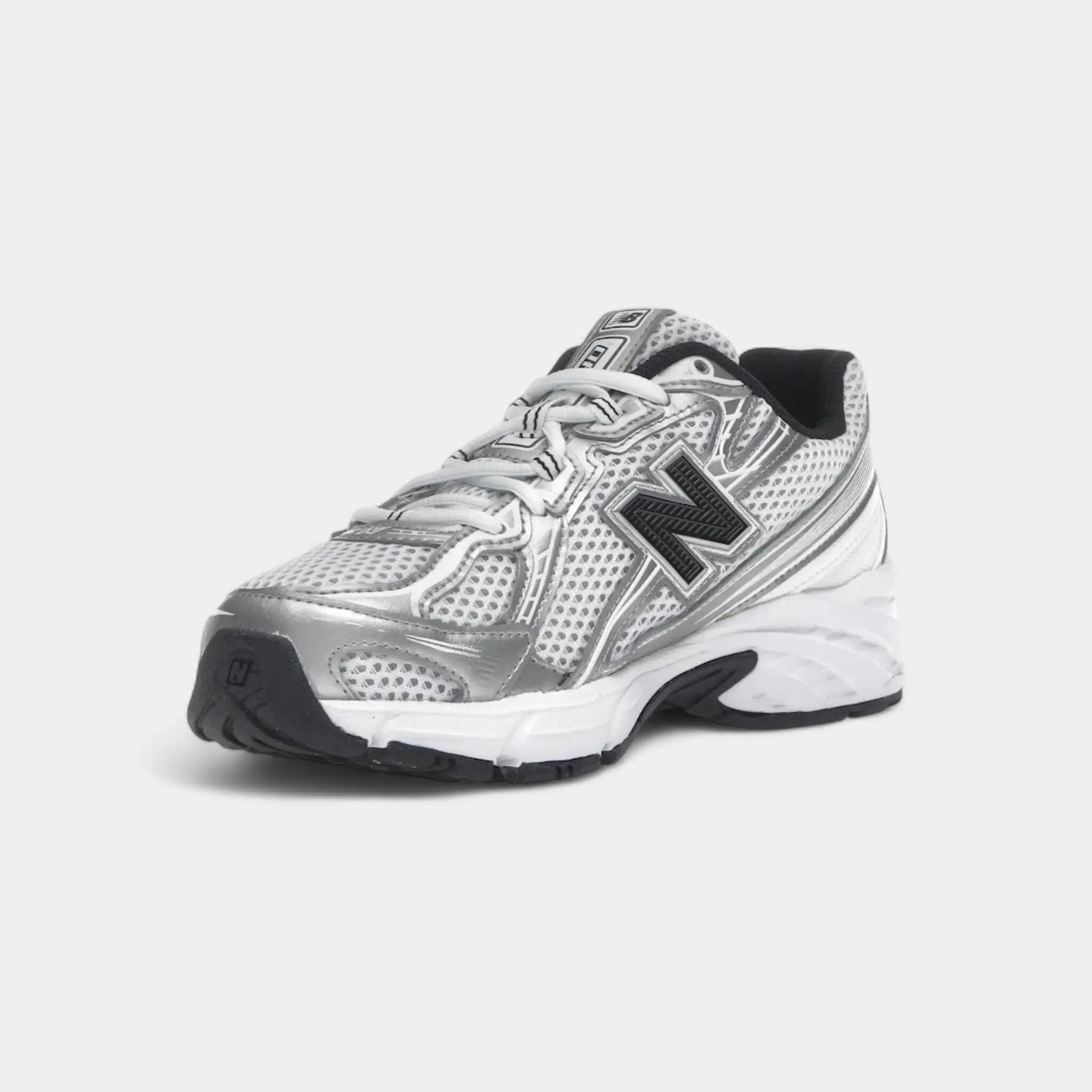 New Balance 740 White Silver Metallic Navy 3/5