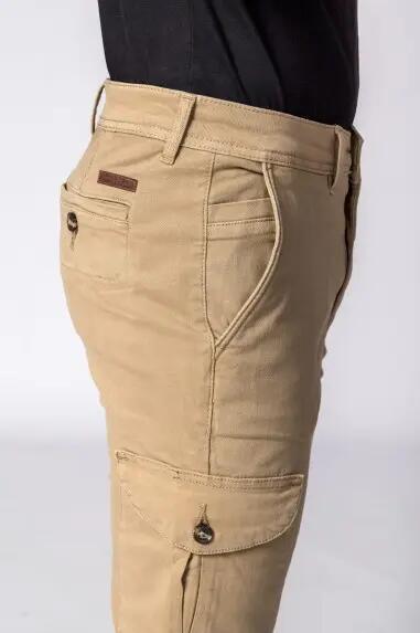 PANTALON CARGO CAMEL 3/5