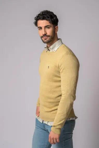 JERSEY CUELLO PICO MOSTAZA 3/5