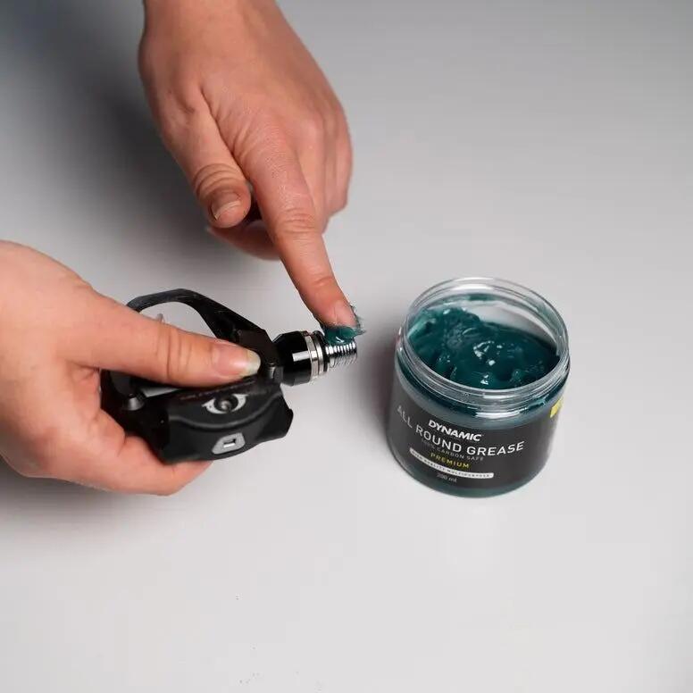 Dynamic All Round Premium Universal Grease 200ml 2/7