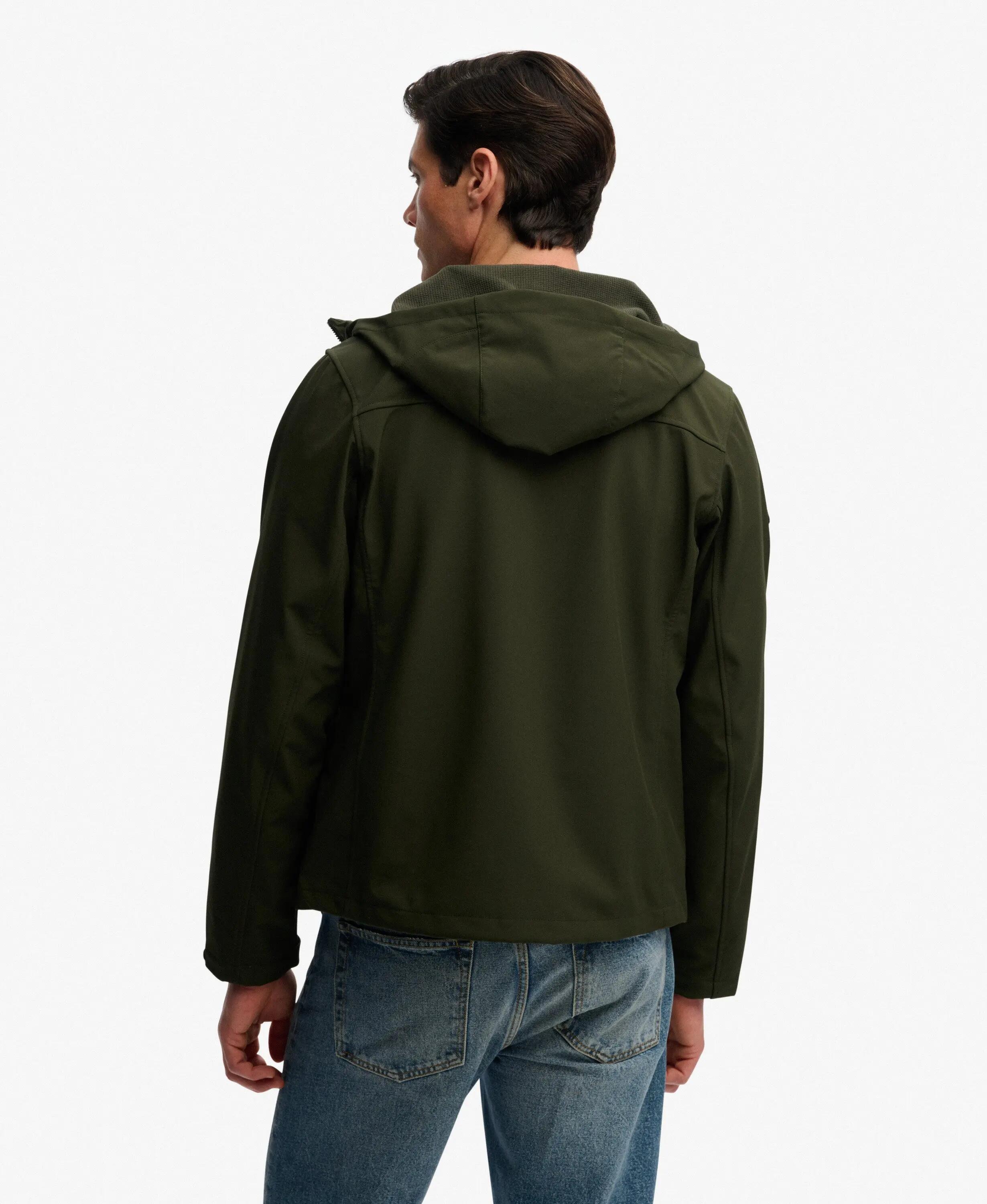 Kapucnis pulóver Superdry Softshell Tech 6/7