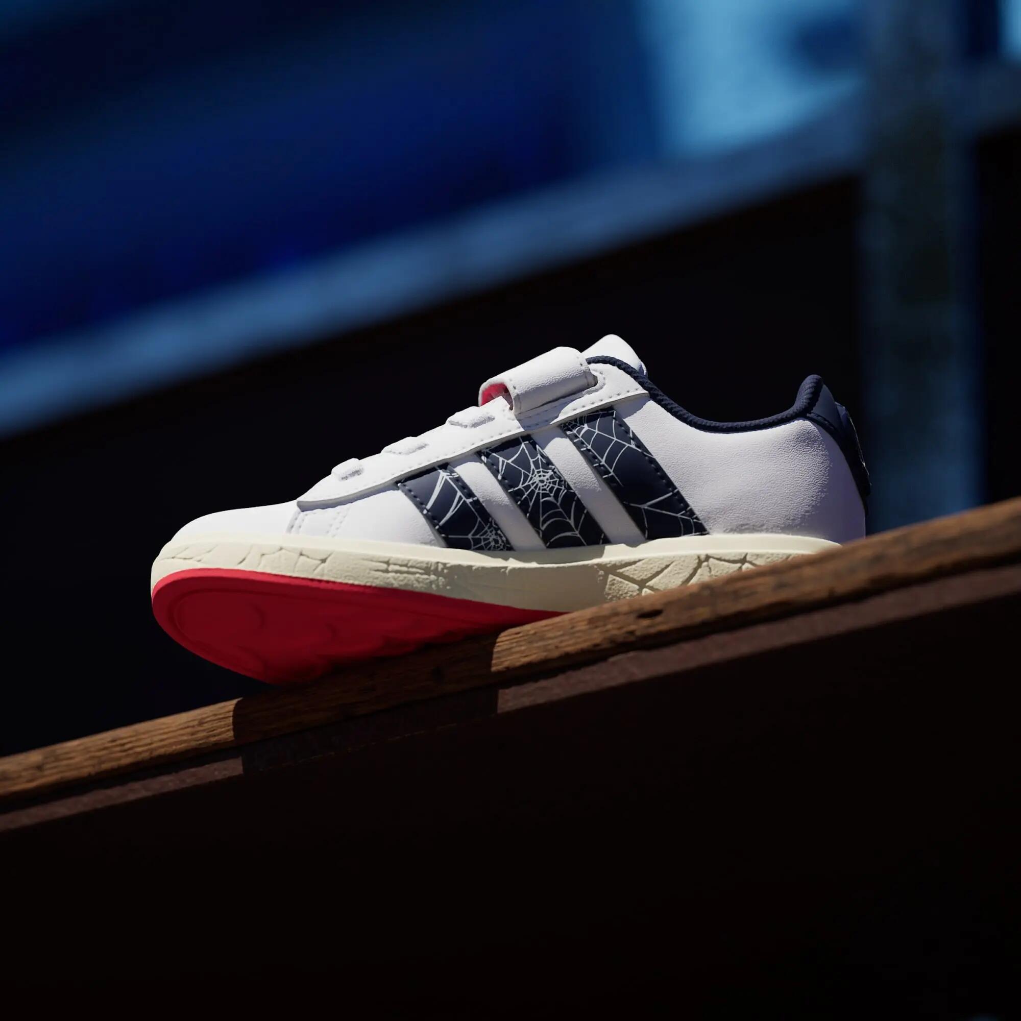 SAPATILHAS ADIDAS MARVEL SPIDER-MAN GRAND COURT PARA CRIANÇA 5/15