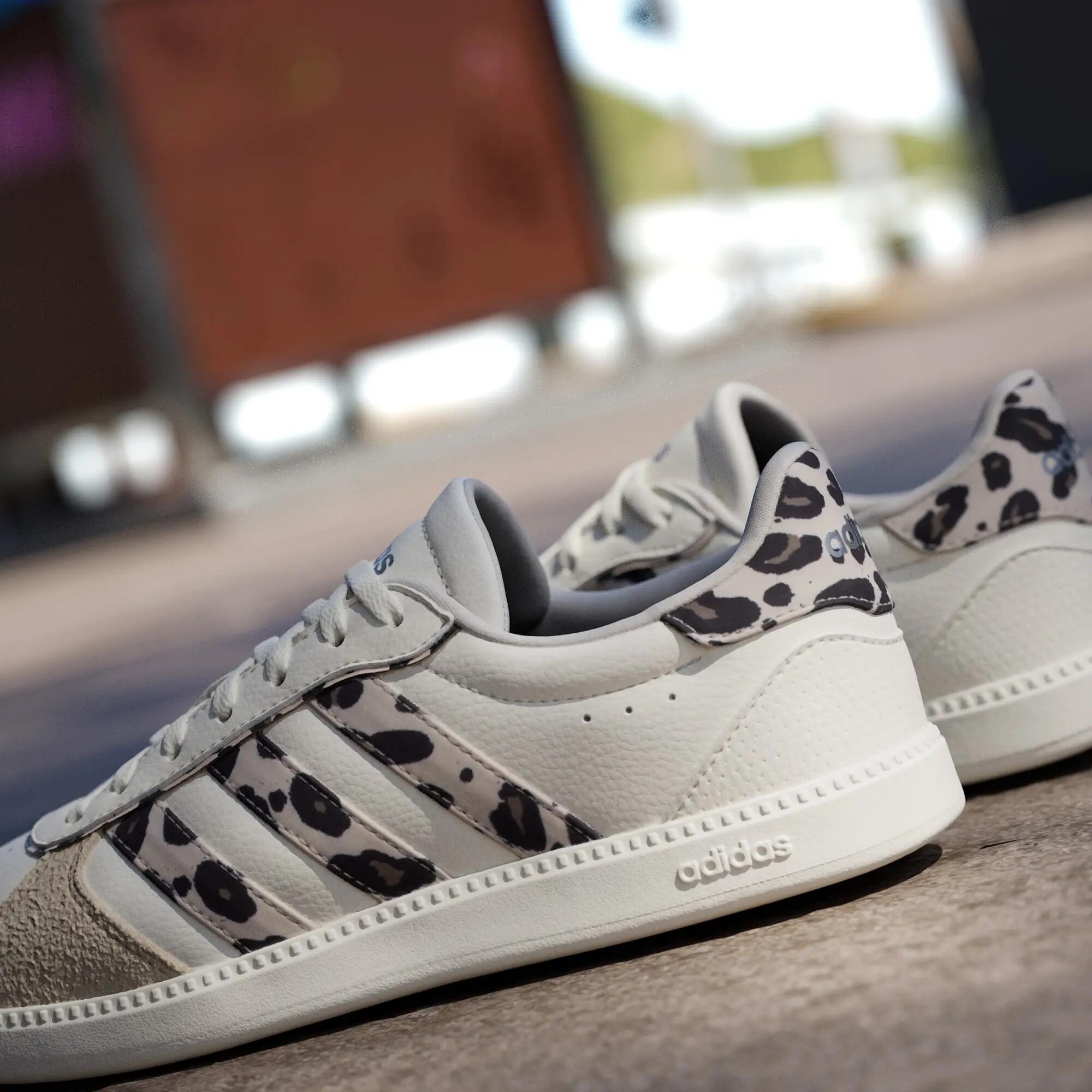 ZAPATILLA BREAKNET SLEEK 15/15
