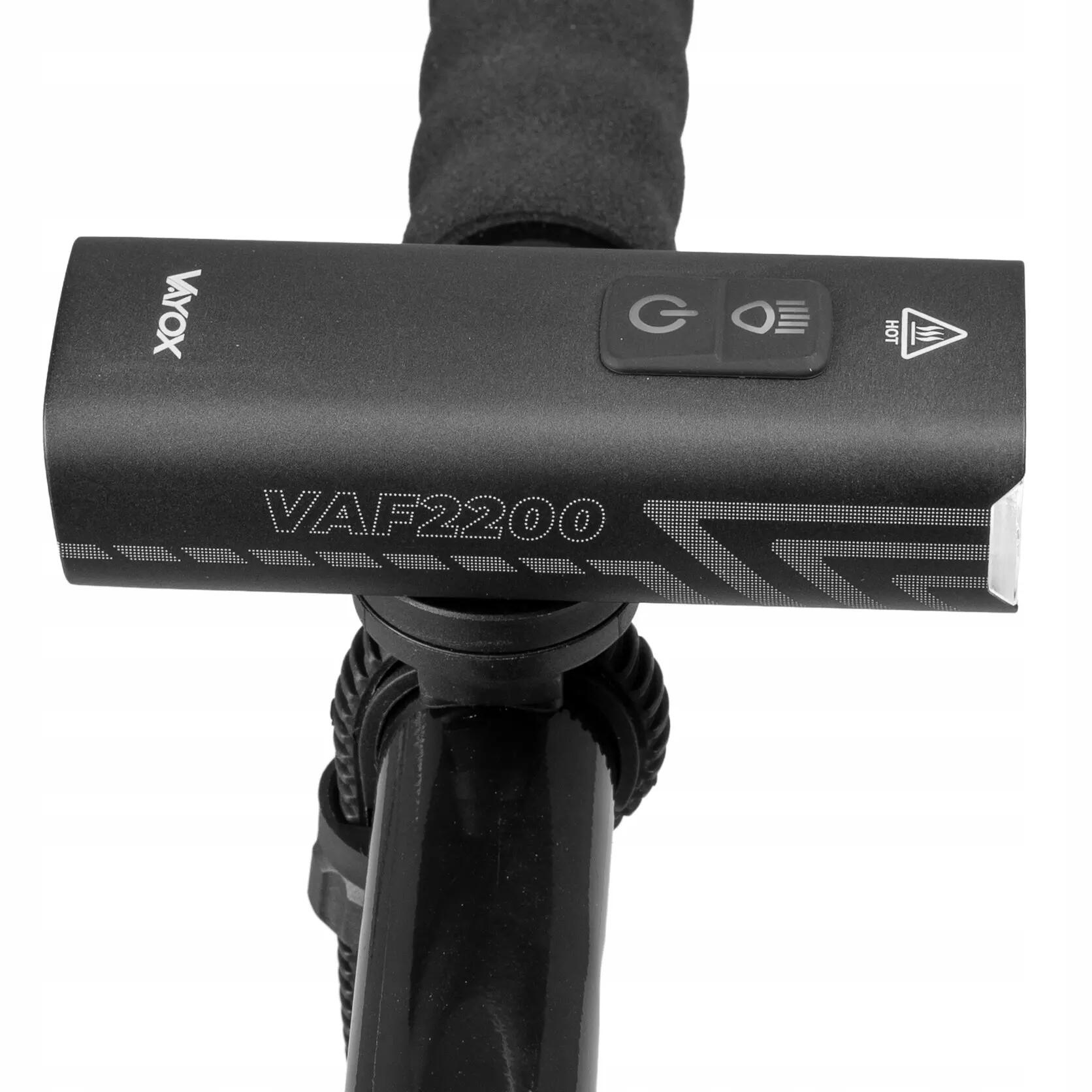 Luz frontal para bicicleta Vayox VAF2200 2200lm recarregável USB-C 12/16