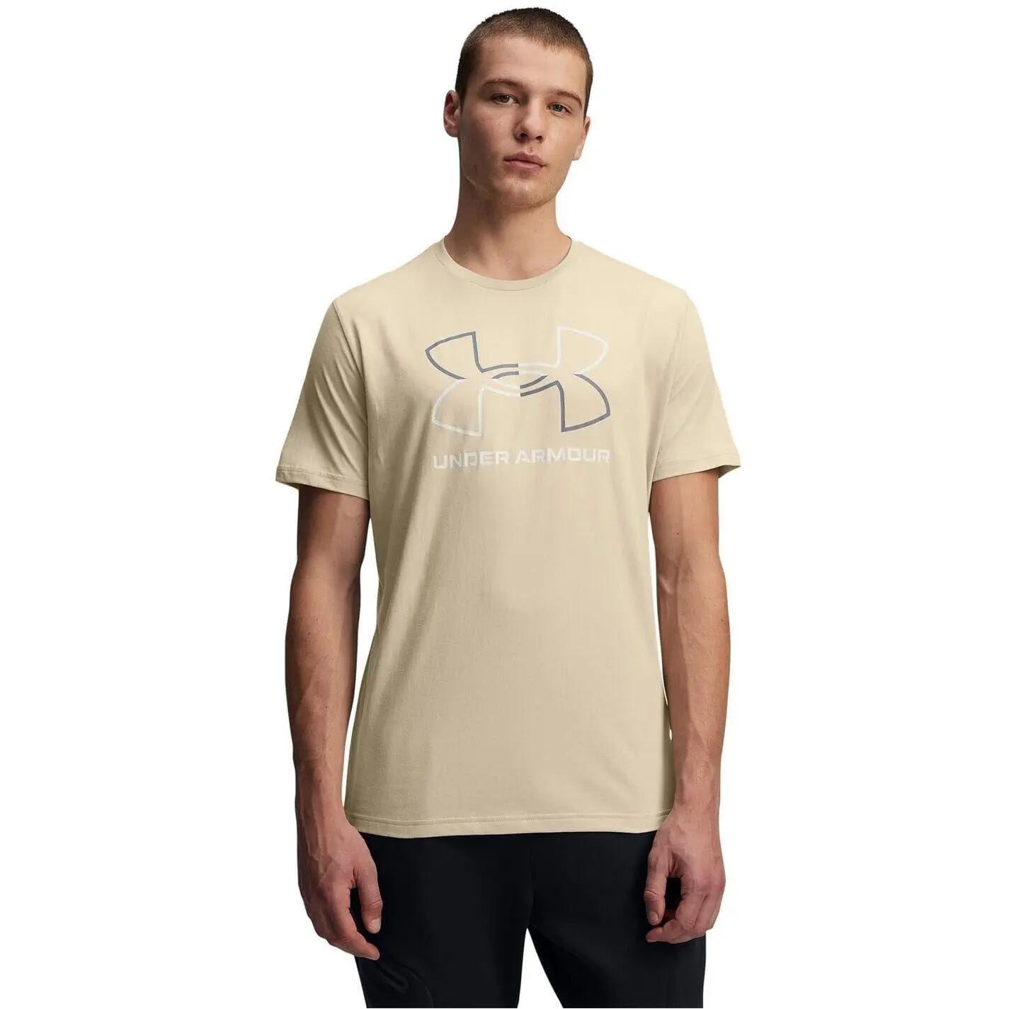 UNDER ARMOUR picture
