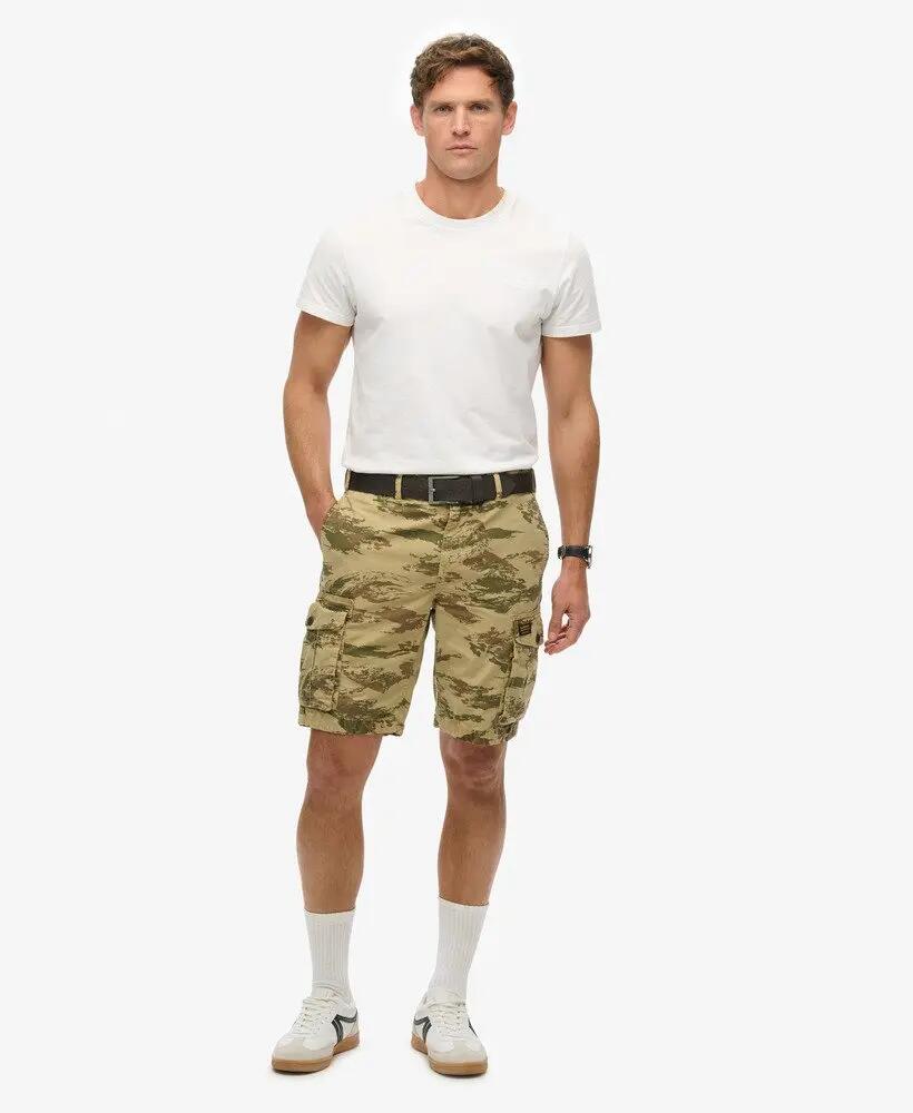 SUPERDRY picture