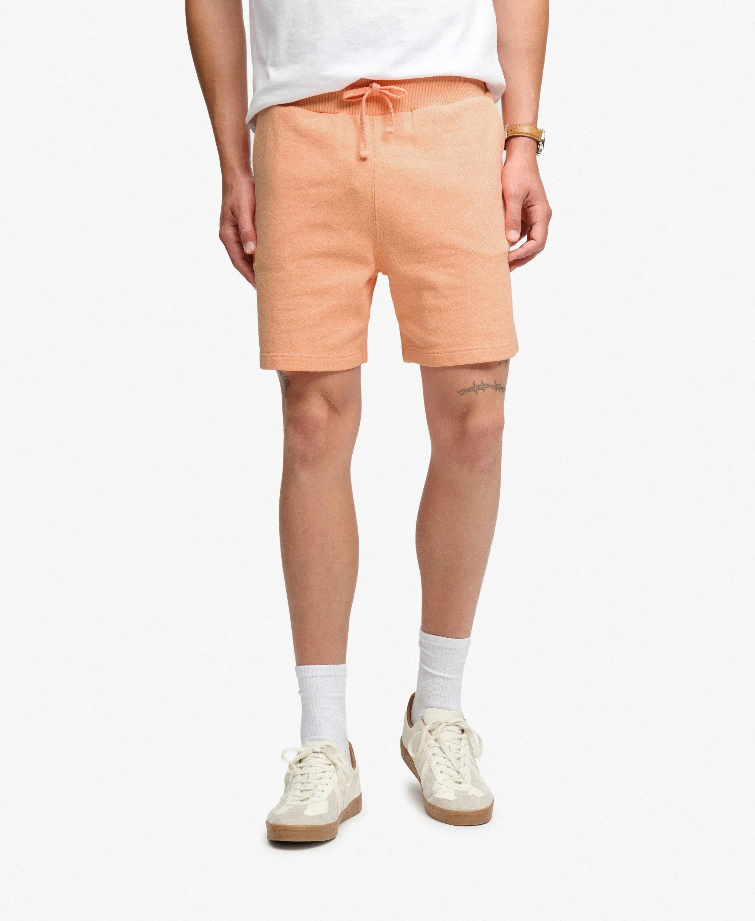 superdry Essential Logo Classic Szorty z bawełną i poliestrem recycl. – CORAL 2/5