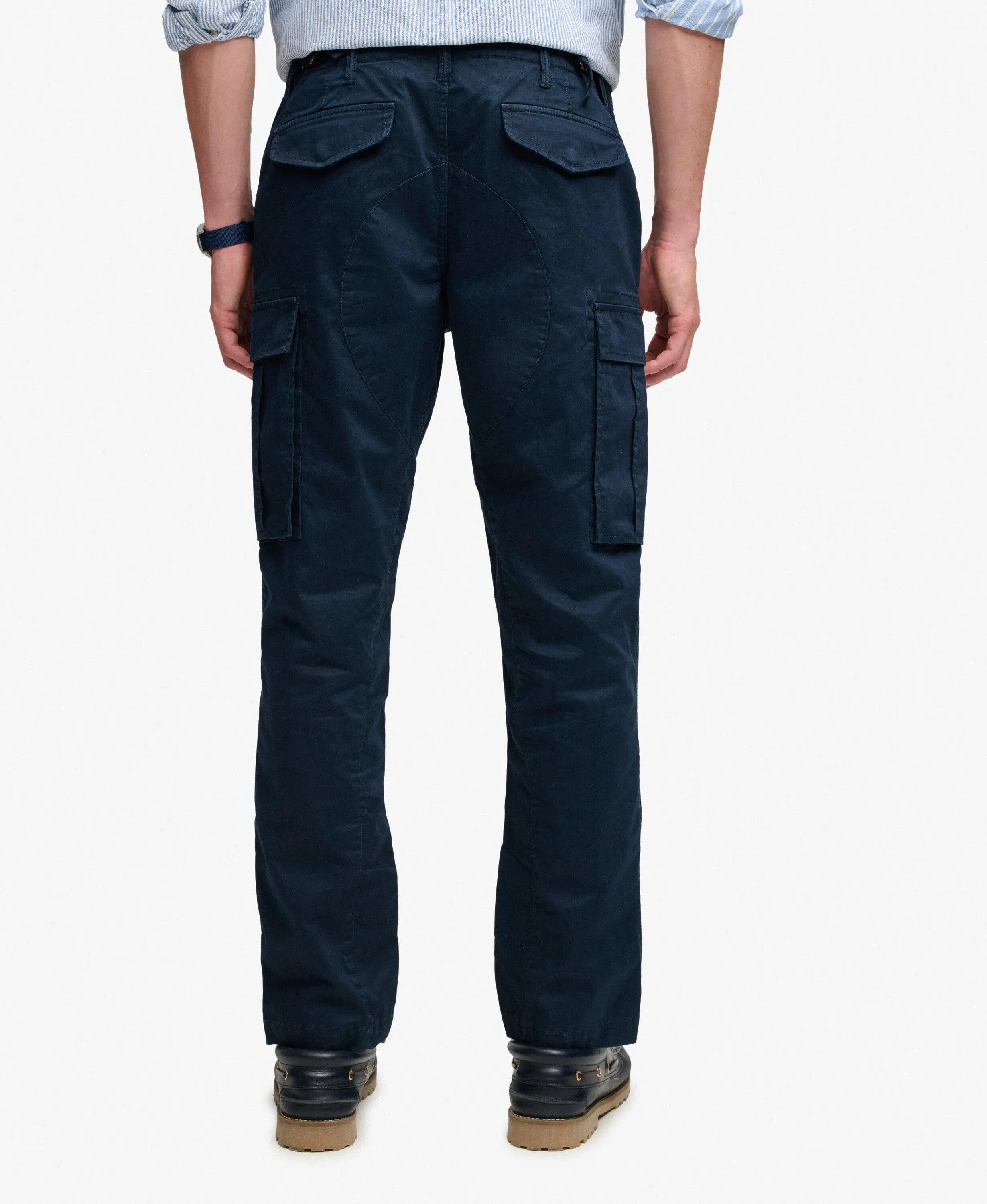 superdry Slim Taper Cargo Pants — corte afunilado, bolsos utilitários 4/5