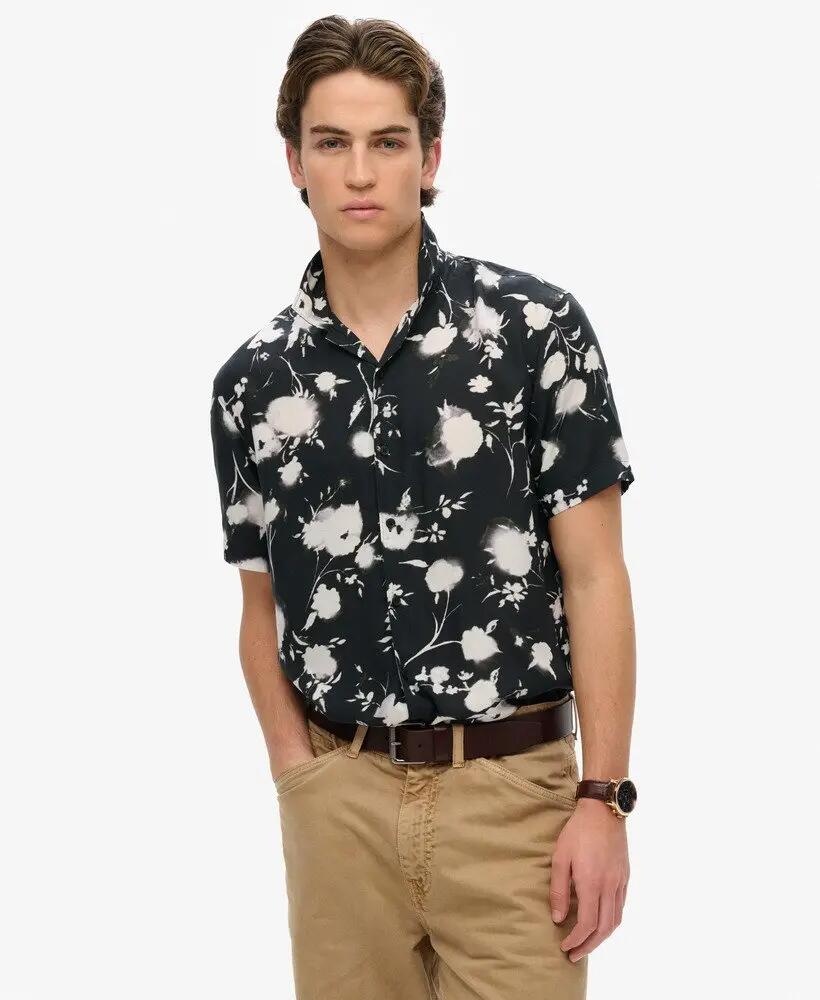 SUPERDRY picture