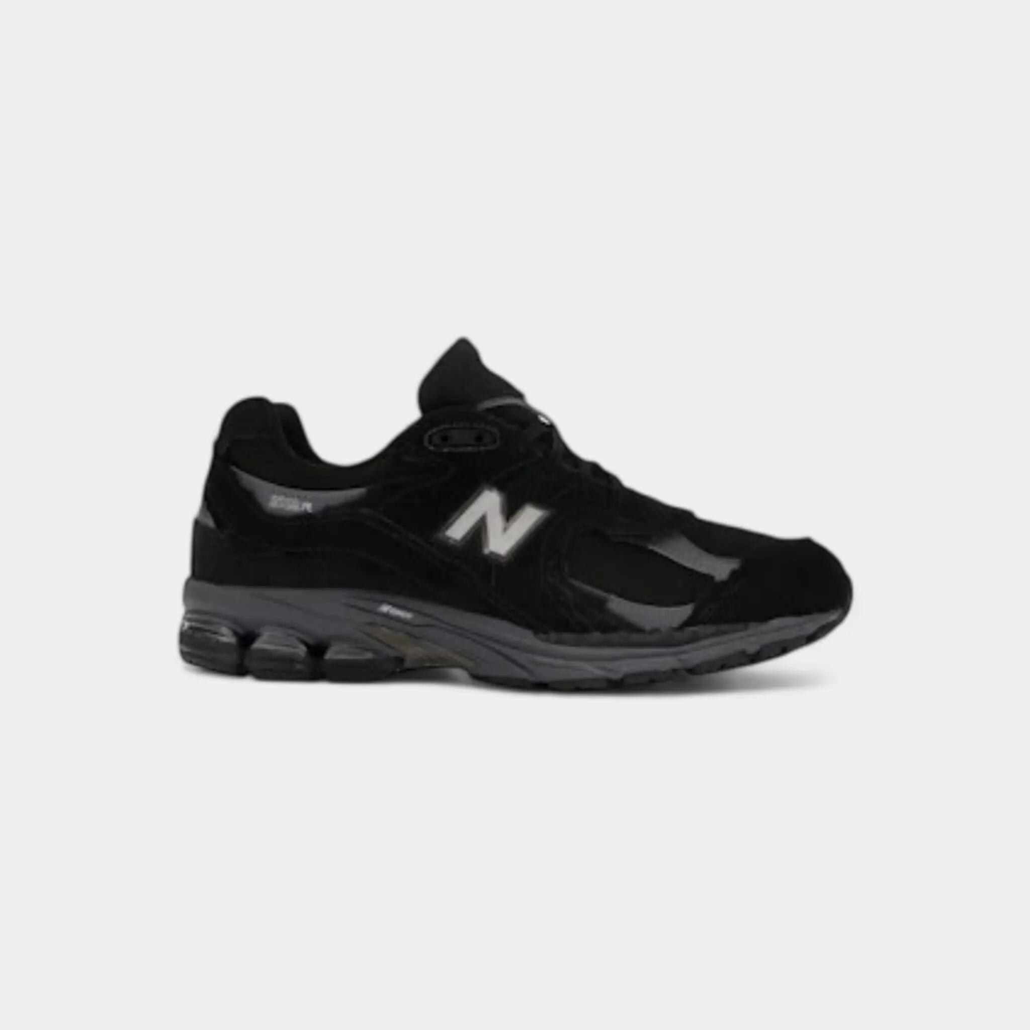 New Balance 2002R Gore-Tex Protection Pack Black Magnet 1/5
