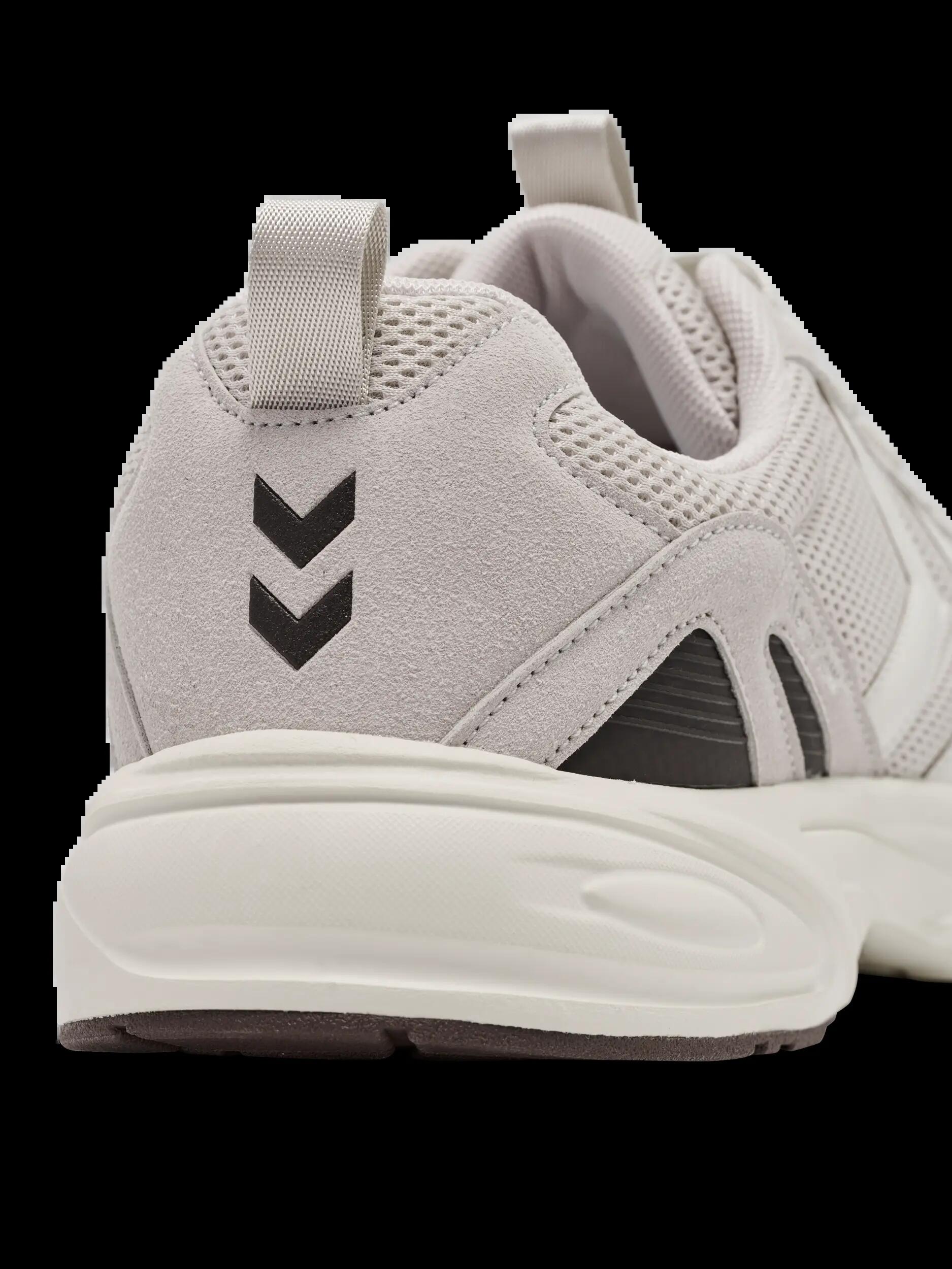 hummel Sneaker HML COREFORCE ONE — design sportif et moderne 3/4