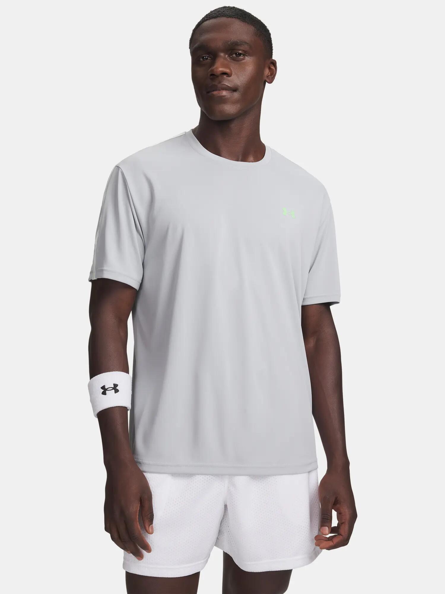 UNDER ARMOUR picture