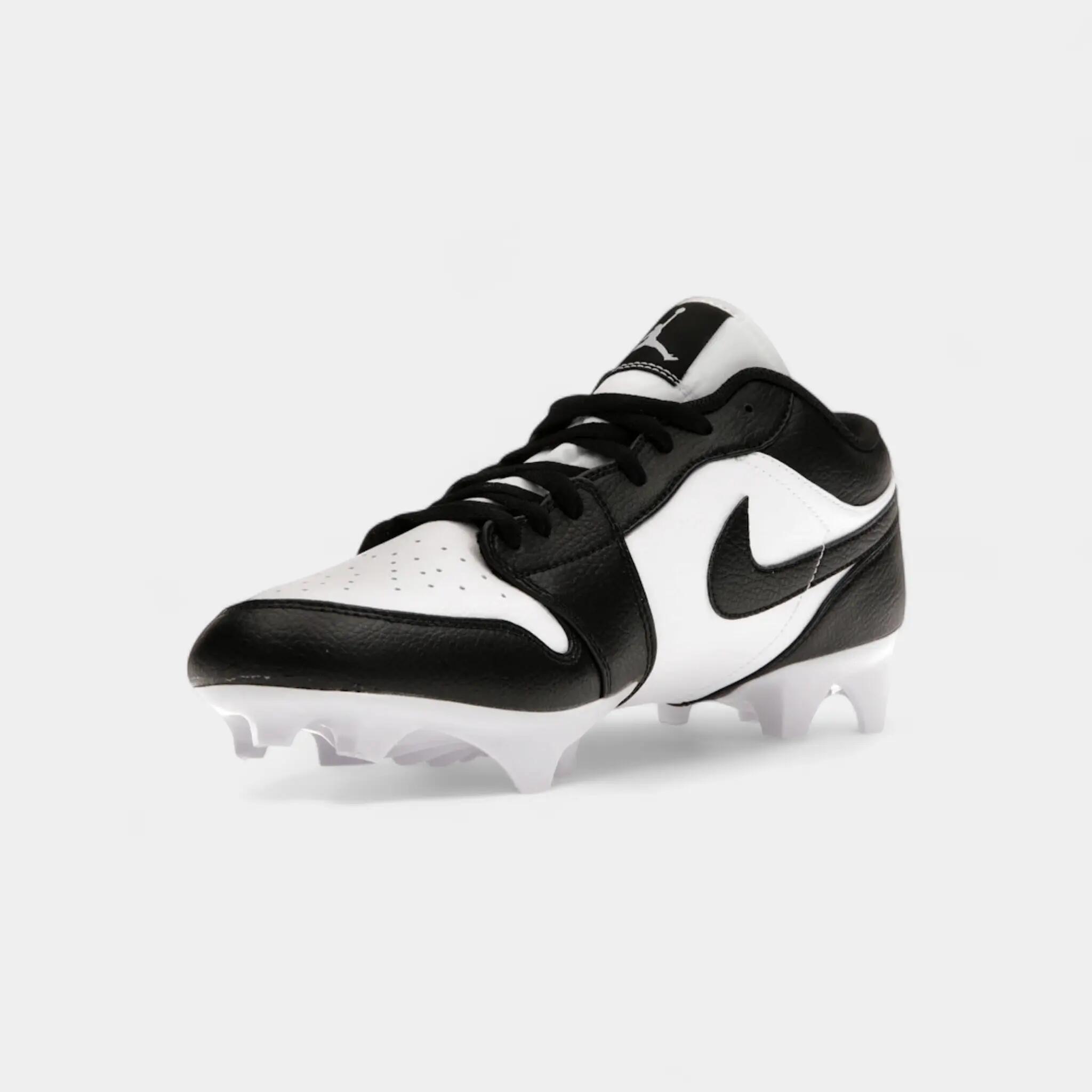 Jordan 1 Low TD Cleat Panda 3/5
