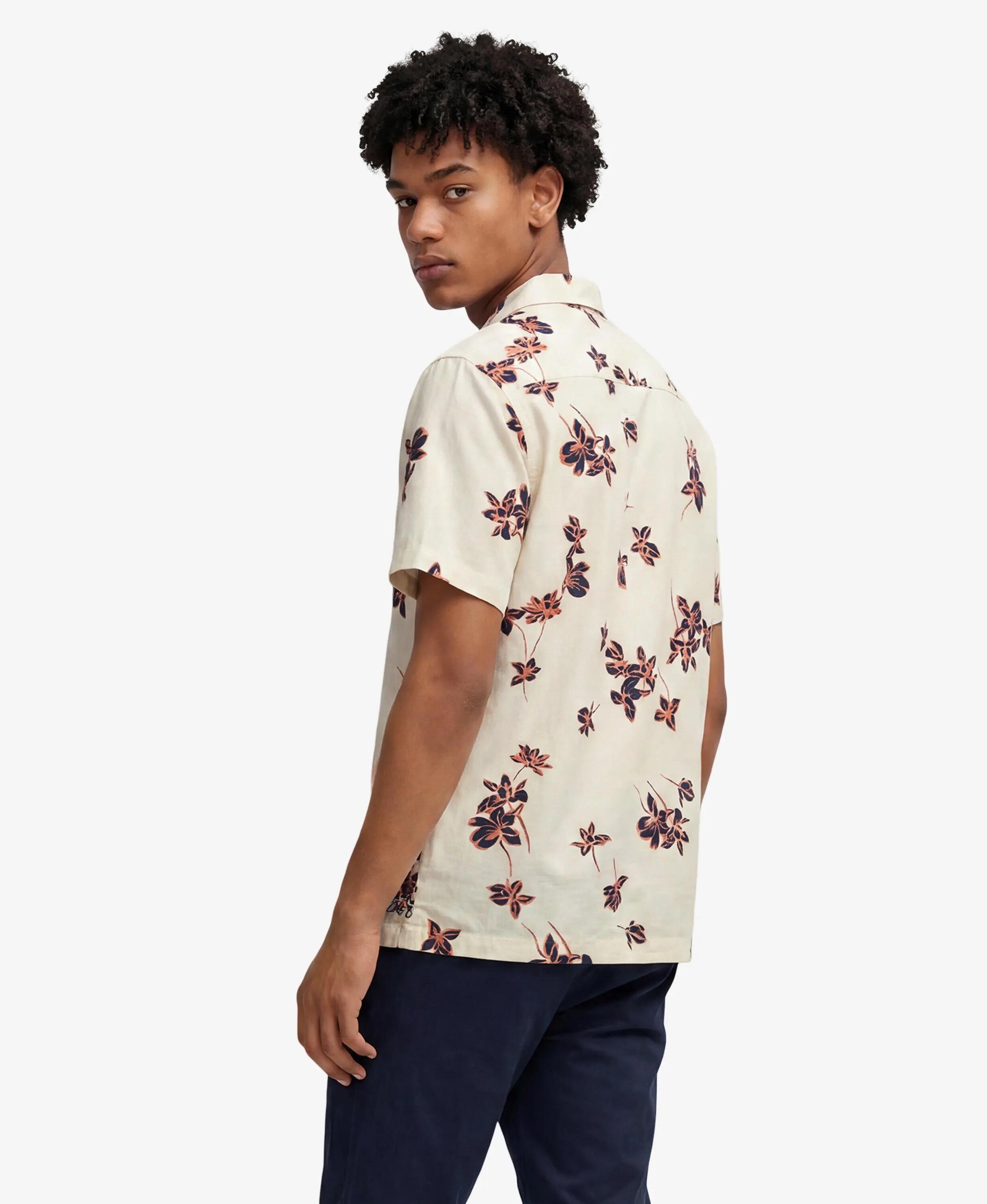 SUPERDRY picture