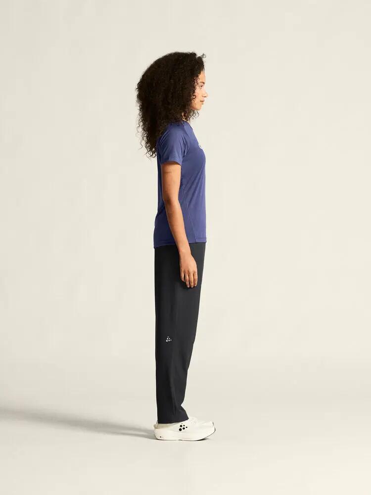 craft CORE Essence Logo Tee W – Trainingsshirt aus recyceltem Polyester 4/7
