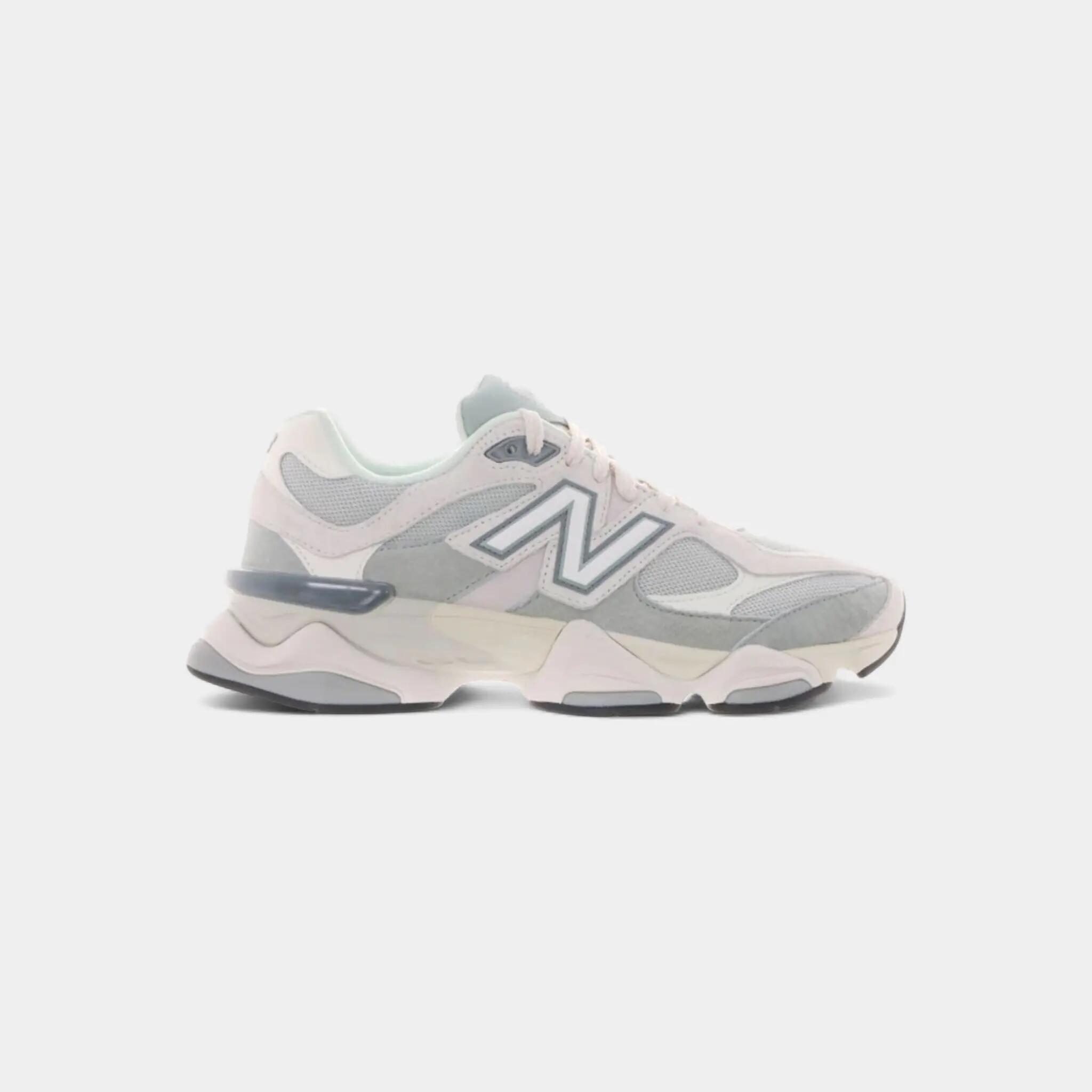 NEW BALANCE picture