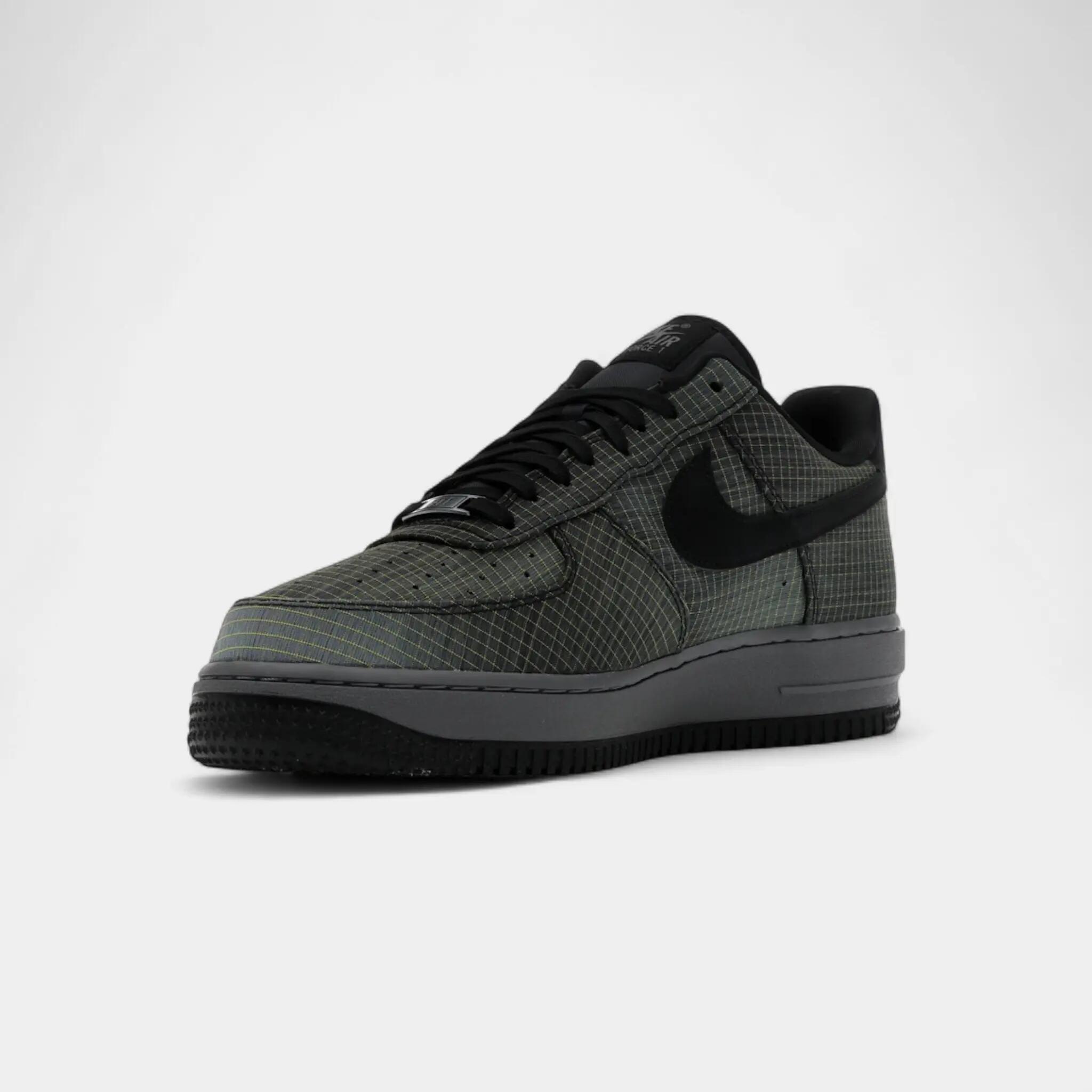 Nike Air Force 1 Low LX Vibram Pencil Point Black 3/5