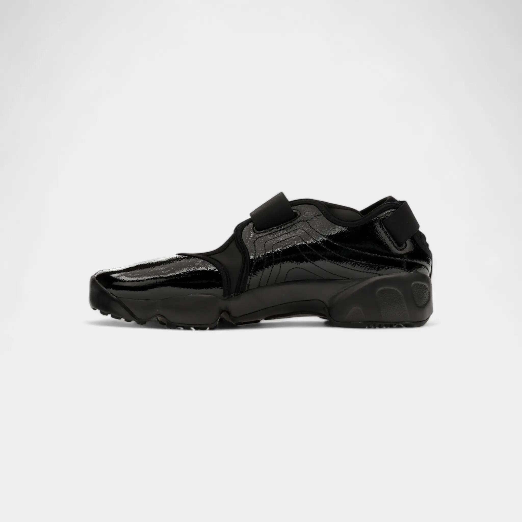 Nike Air Rift Black Metallic Silver (Women's) 4/5