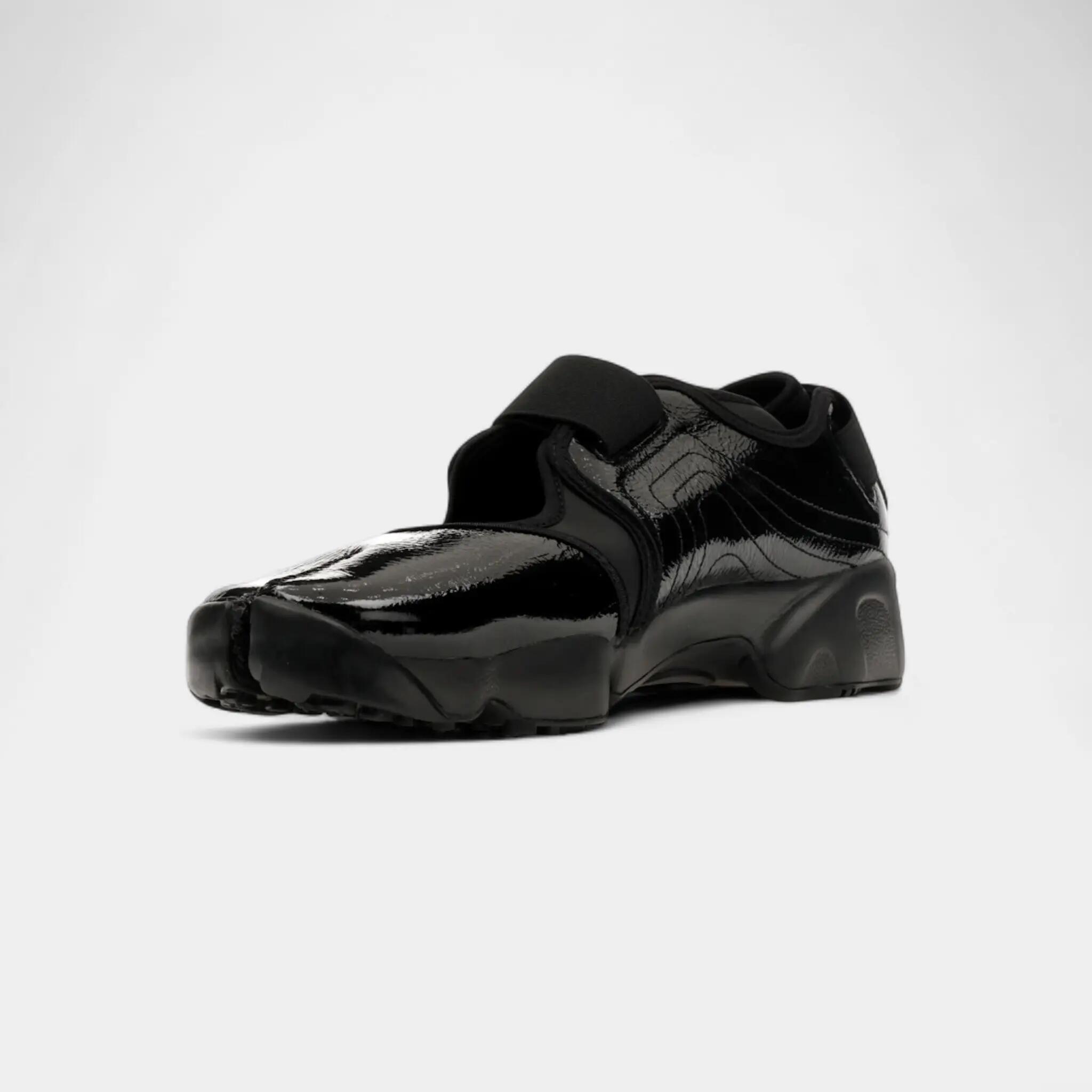 Nike Air Rift Black Metallic Silver (Women's) 3/5