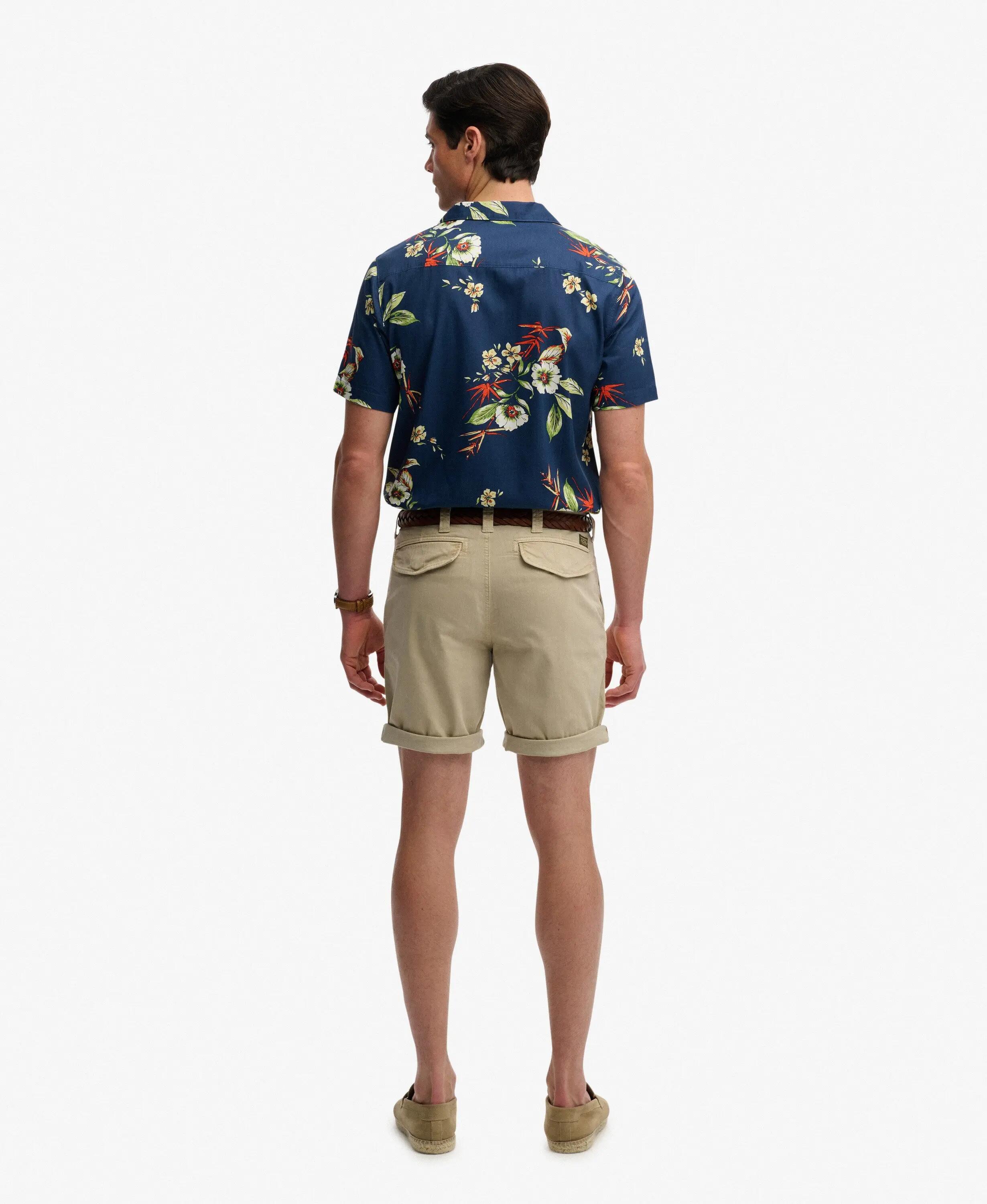 superdry Utility Chino Shorts — Coupe droite, Overcast Beige 6/7