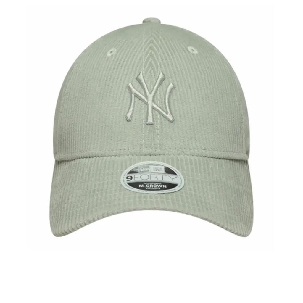 'Green New Era hat'.