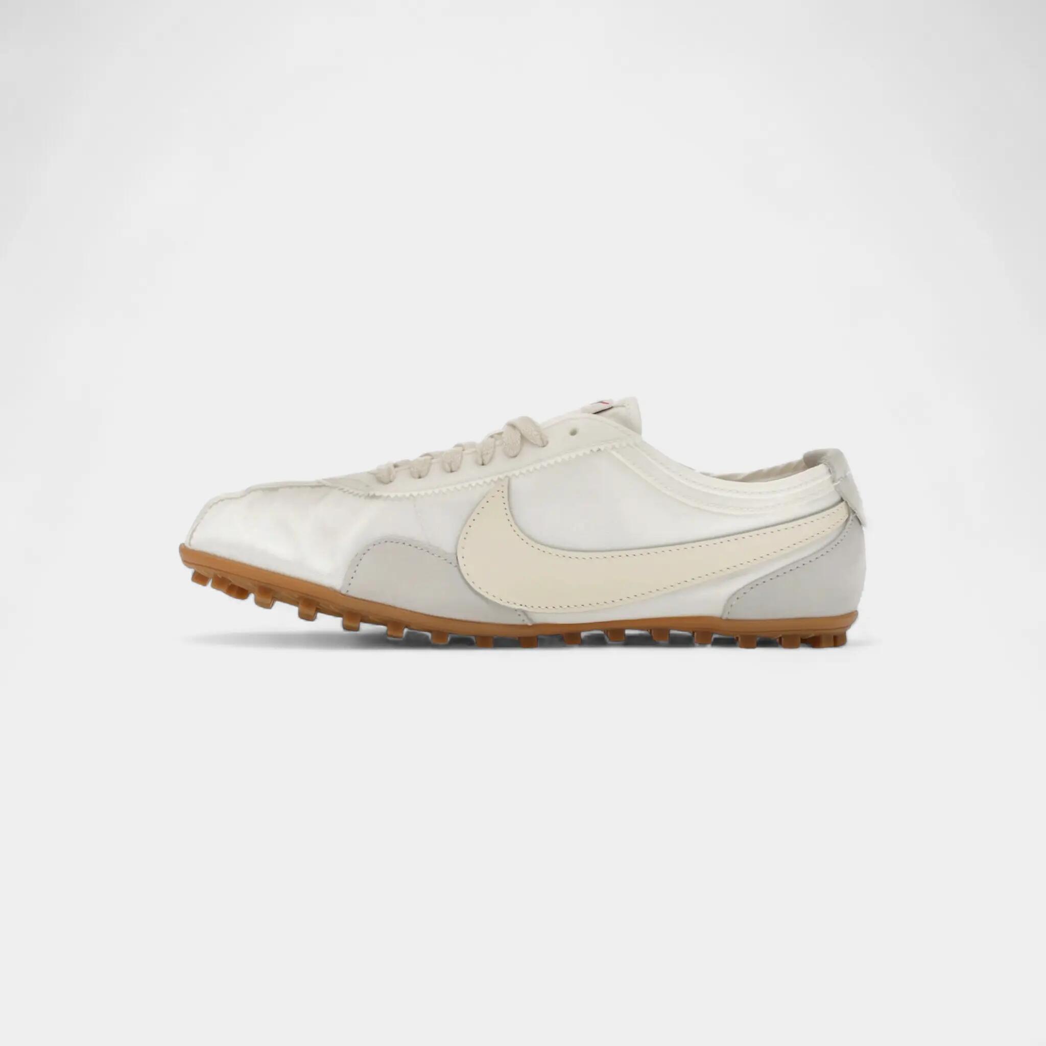 Nike Moon Shoe White Soft Pearl Gum (Women's) 4/5