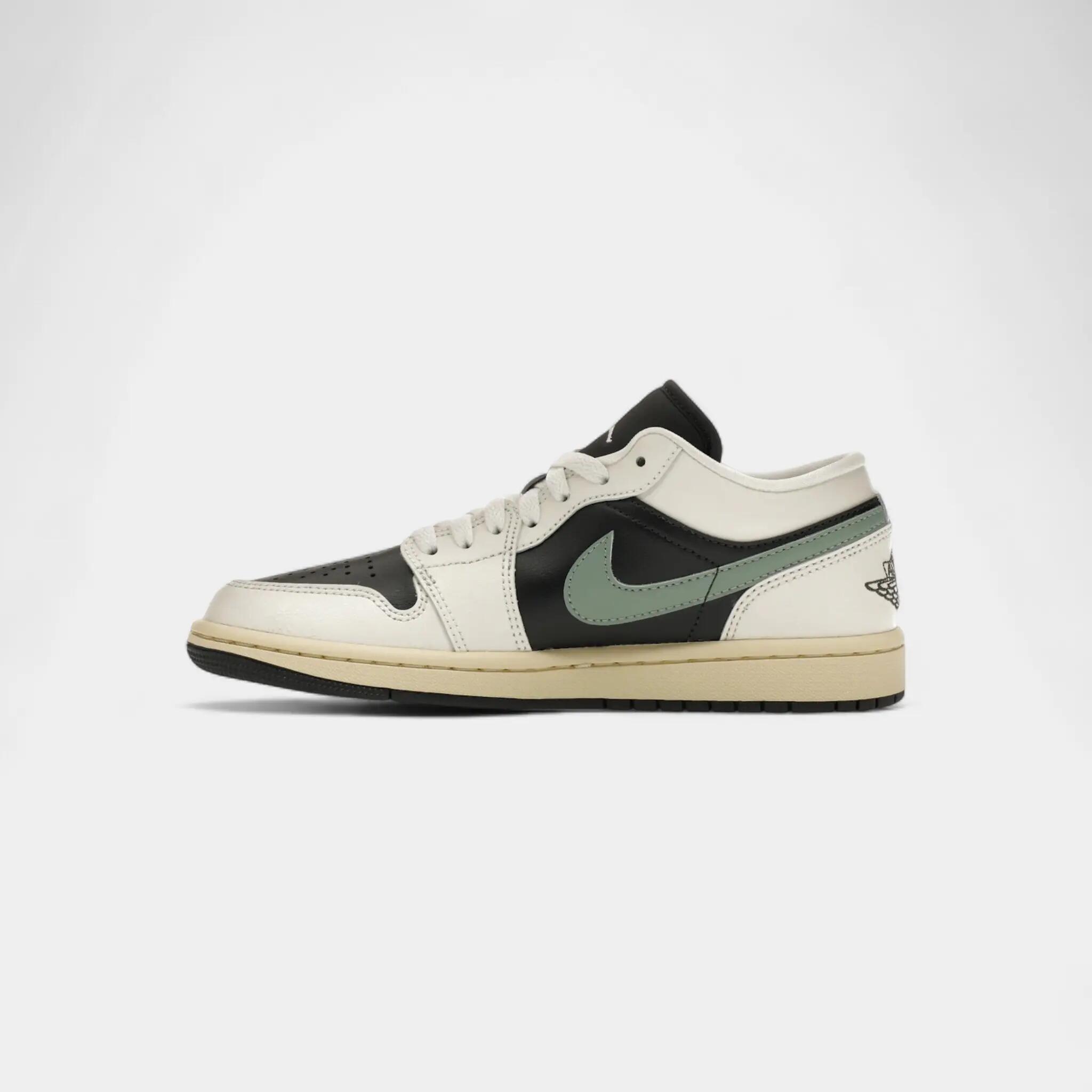 Jordan 1 Low Jade Smoke (Women's) 4/5