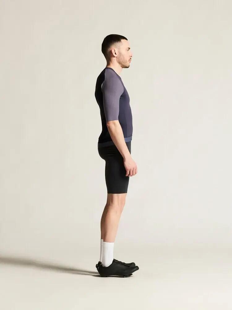 craft Endur Training Jersey M — Dehnbares, feuchtigkeitsableitendes Material 3/7