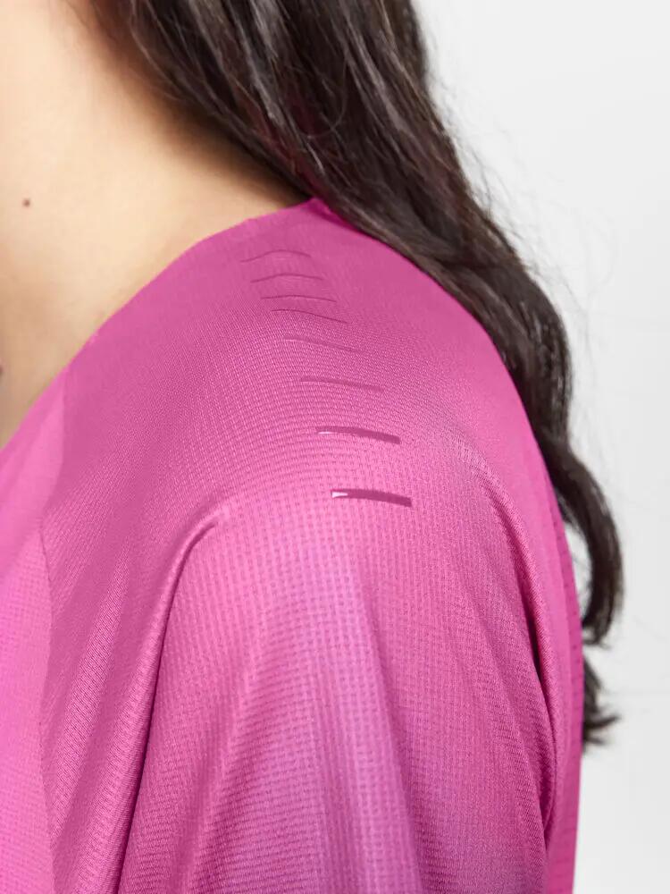 craft PRO Trail SS Tee W – Kurzarm-Trailshirt mit Stretch-Mesh am Rücken 2/5