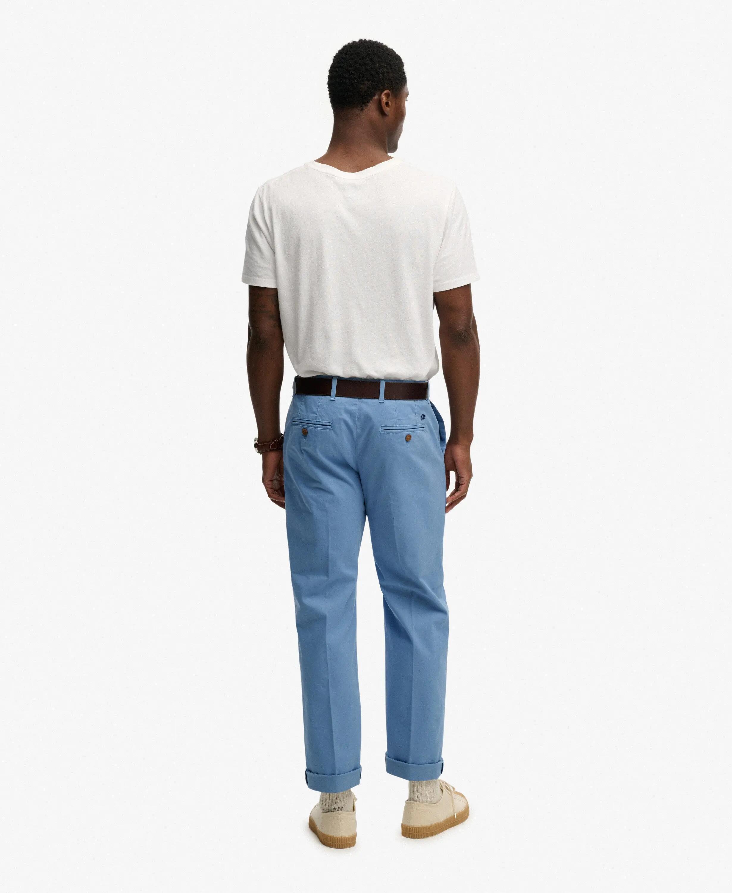 superdry Premium Regular Chinos em algodão com elastano – WASHED BLUE 6/7