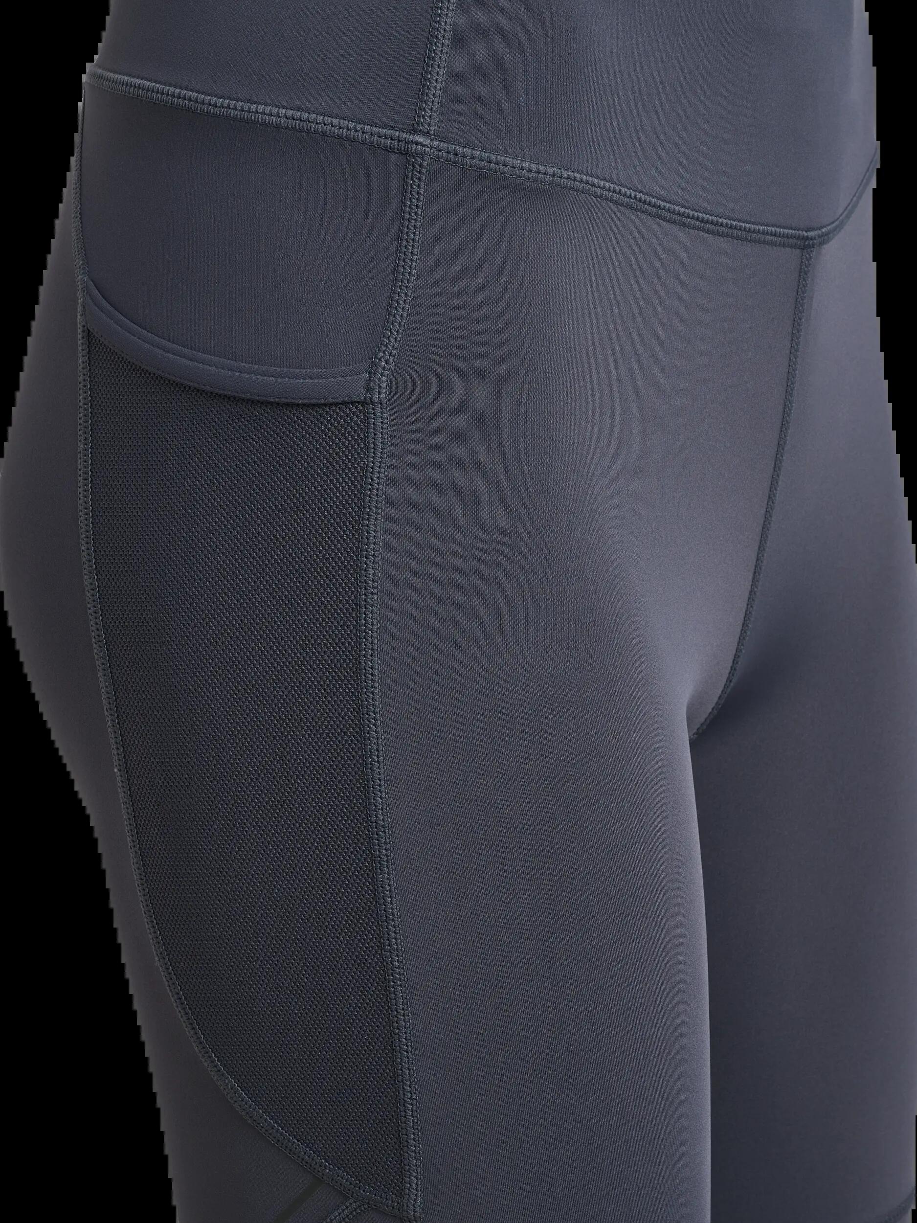 hummel Tight Shorts nwlRACE HW POCKET W SHORT TIGHTS en poliéster reciclado 3/4