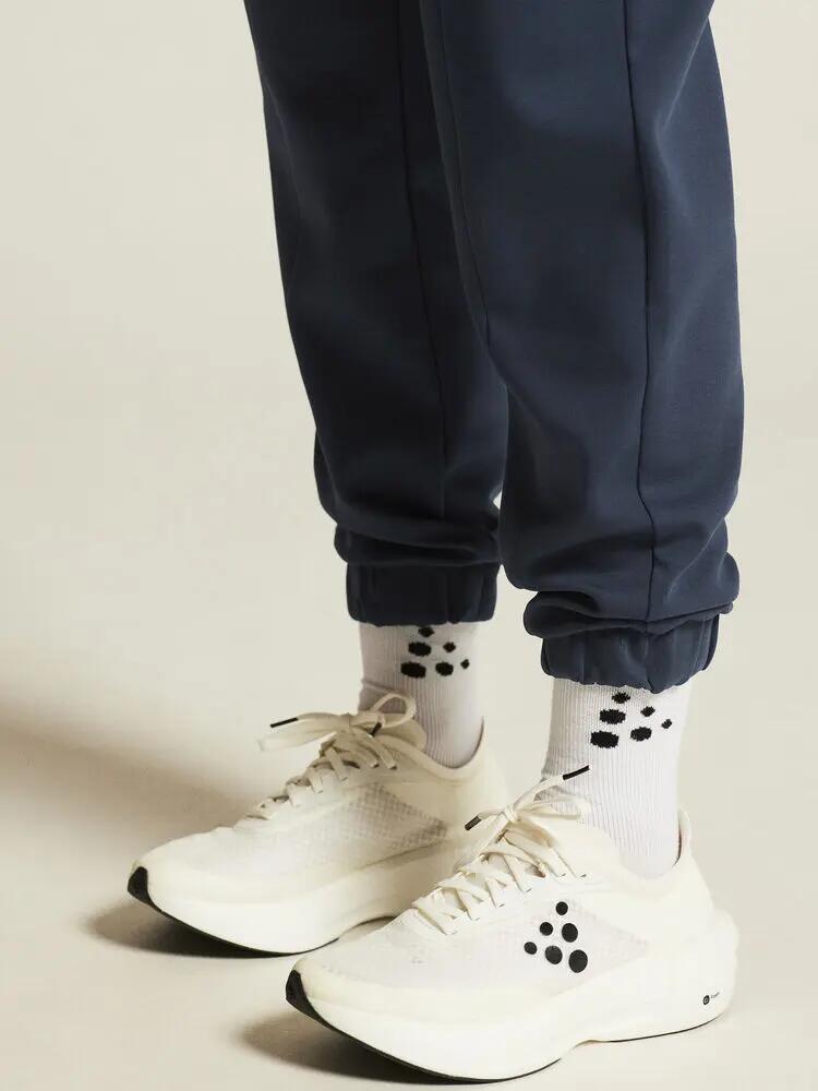 craft ADV Join Sweat Pant W — calças sweat confortáveis e minimalistas 4/7