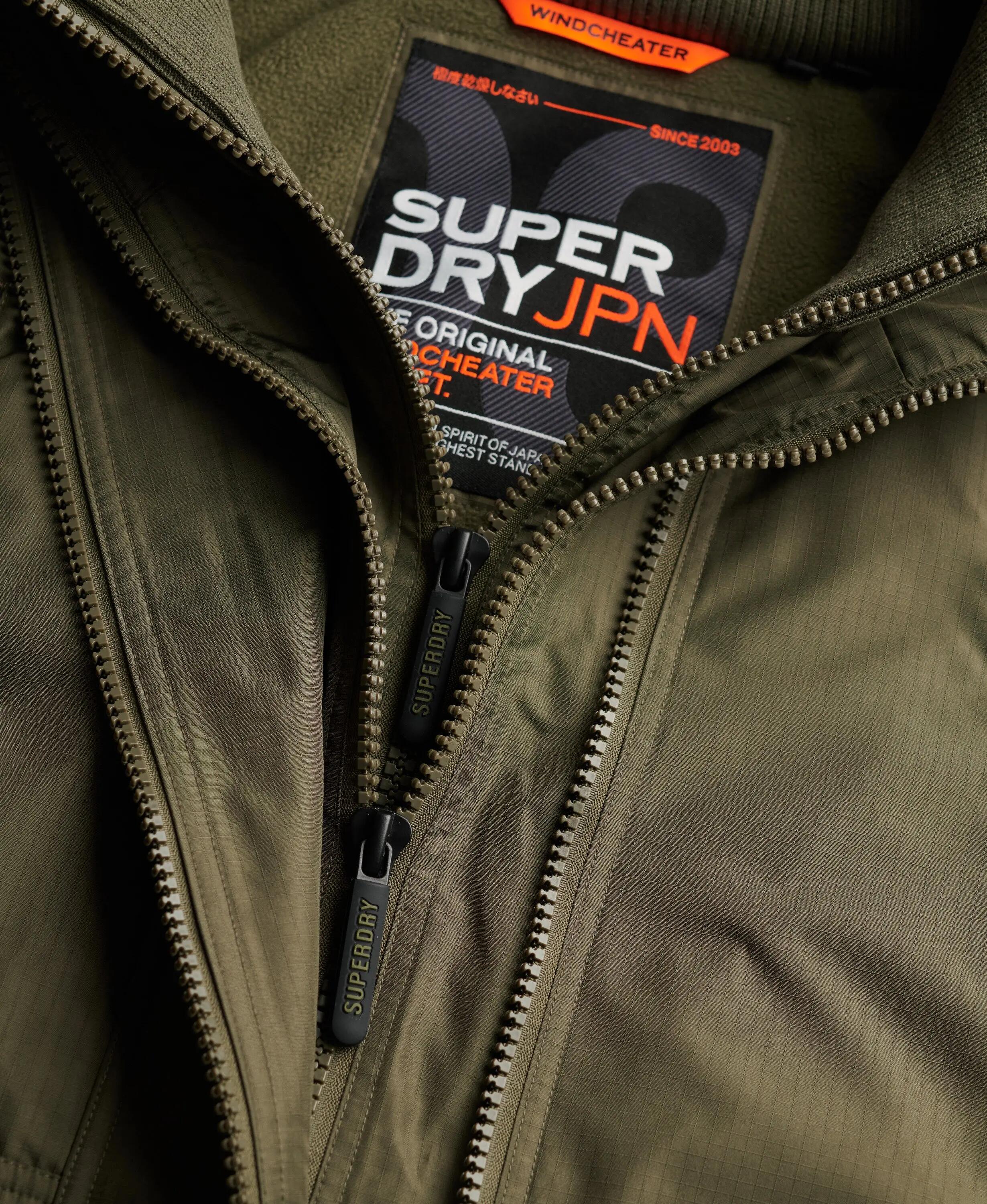 superdry Casaco Hooded Arctic Windcheater em poliéster reciclado – WASHED KHAKI 7/7