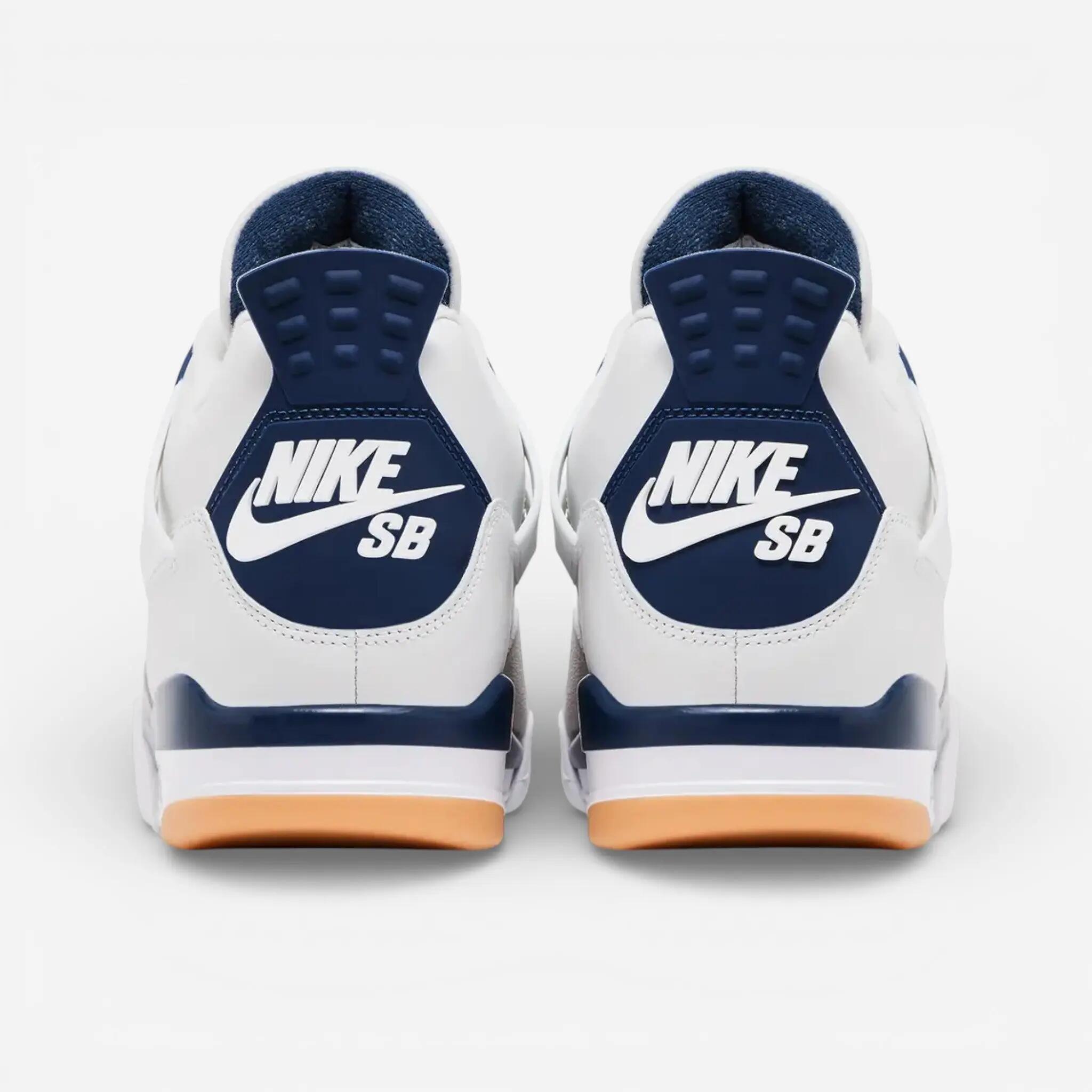 Jordan 4 Retro SB Navy 3/3