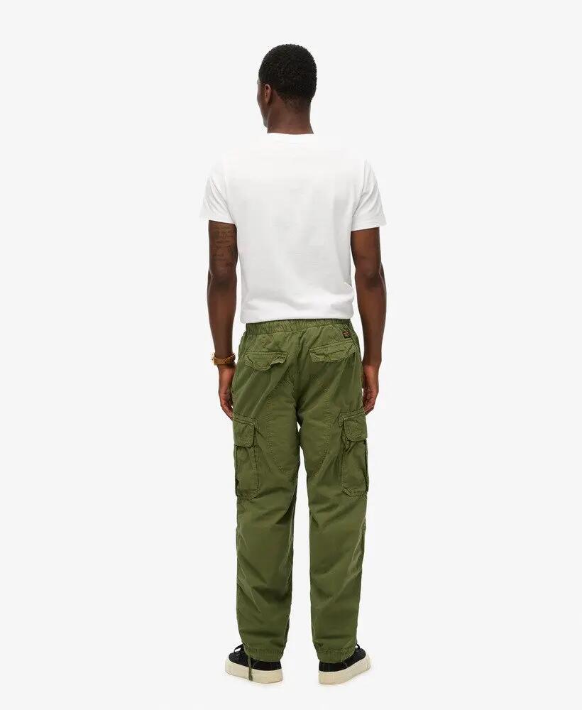 superdry Pantalon Baggy Parachute en coton Forest Olive 5/7