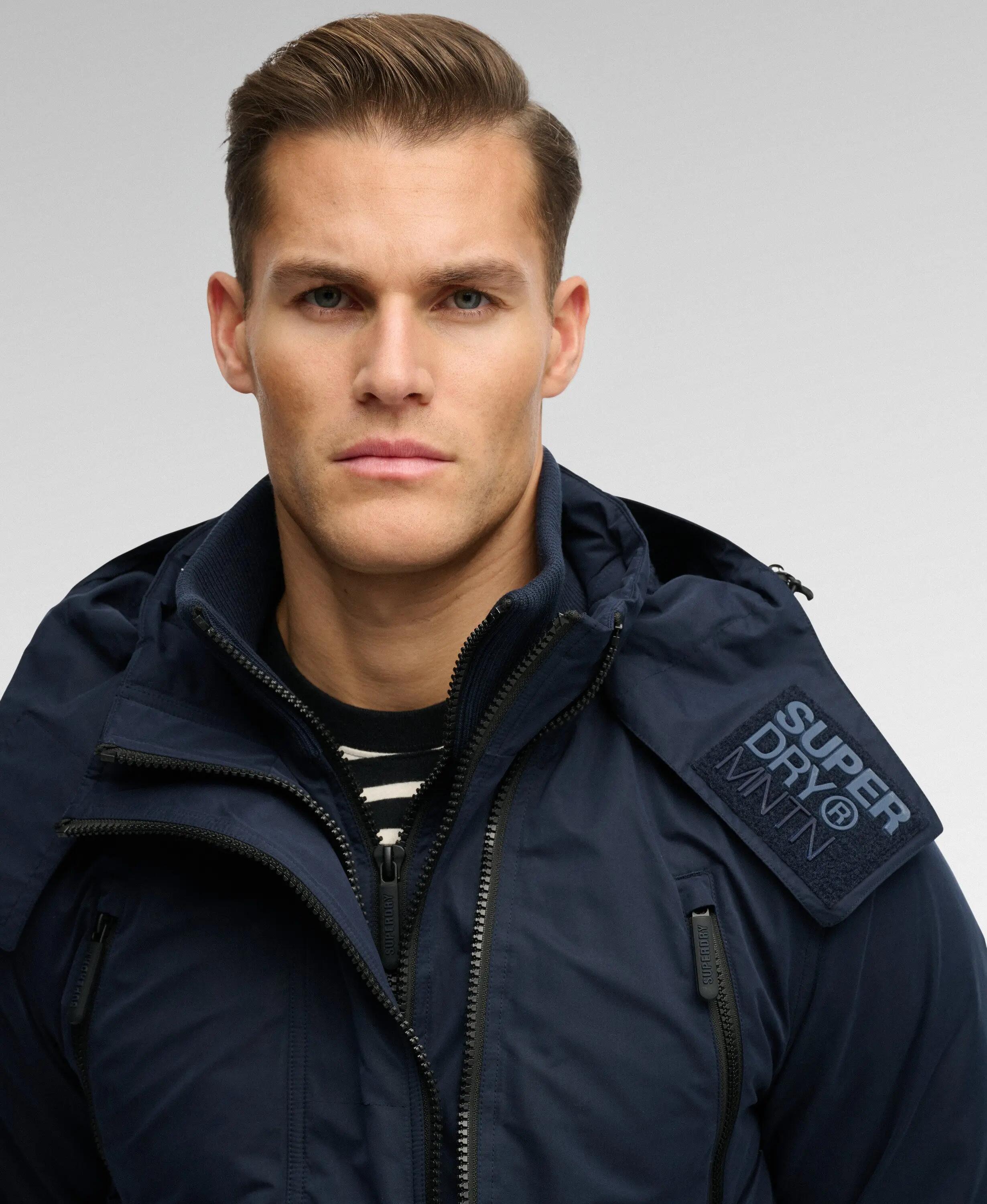 superdry Casaco Hooded Microfibre Arctic Windcheater — DWR 4/7