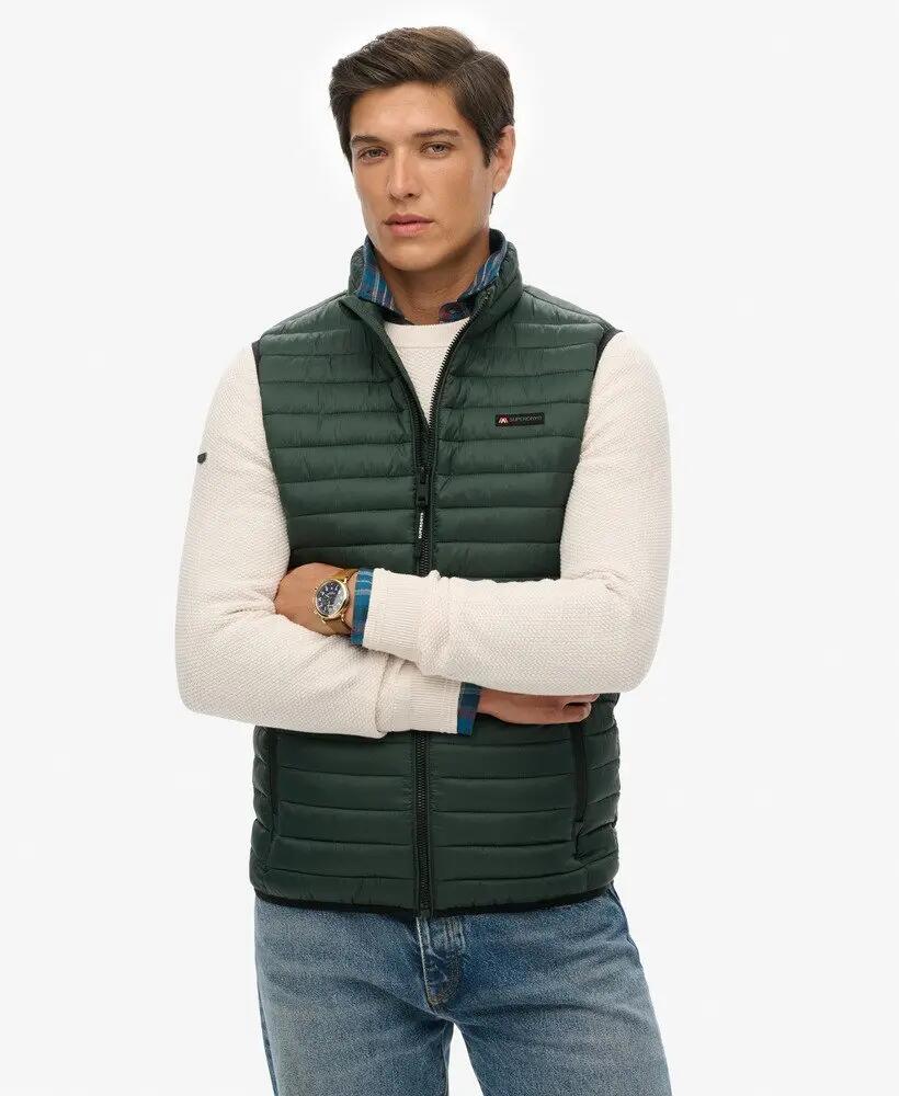superdry Fuji Lite Padded Gilet — colete acolchoado slim em nylon reciclado 5/7