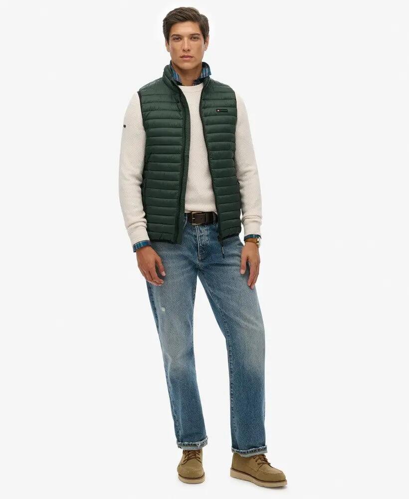 superdry Fuji Lite Padded Gilet — colete acolchoado slim em nylon reciclado 3/7