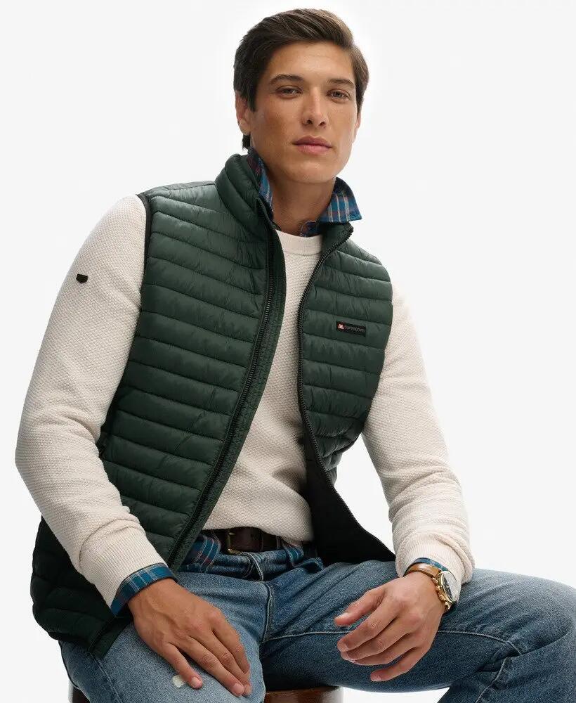 superdry Fuji Lite Padded Gilet — colete acolchoado slim em nylon reciclado 2/7