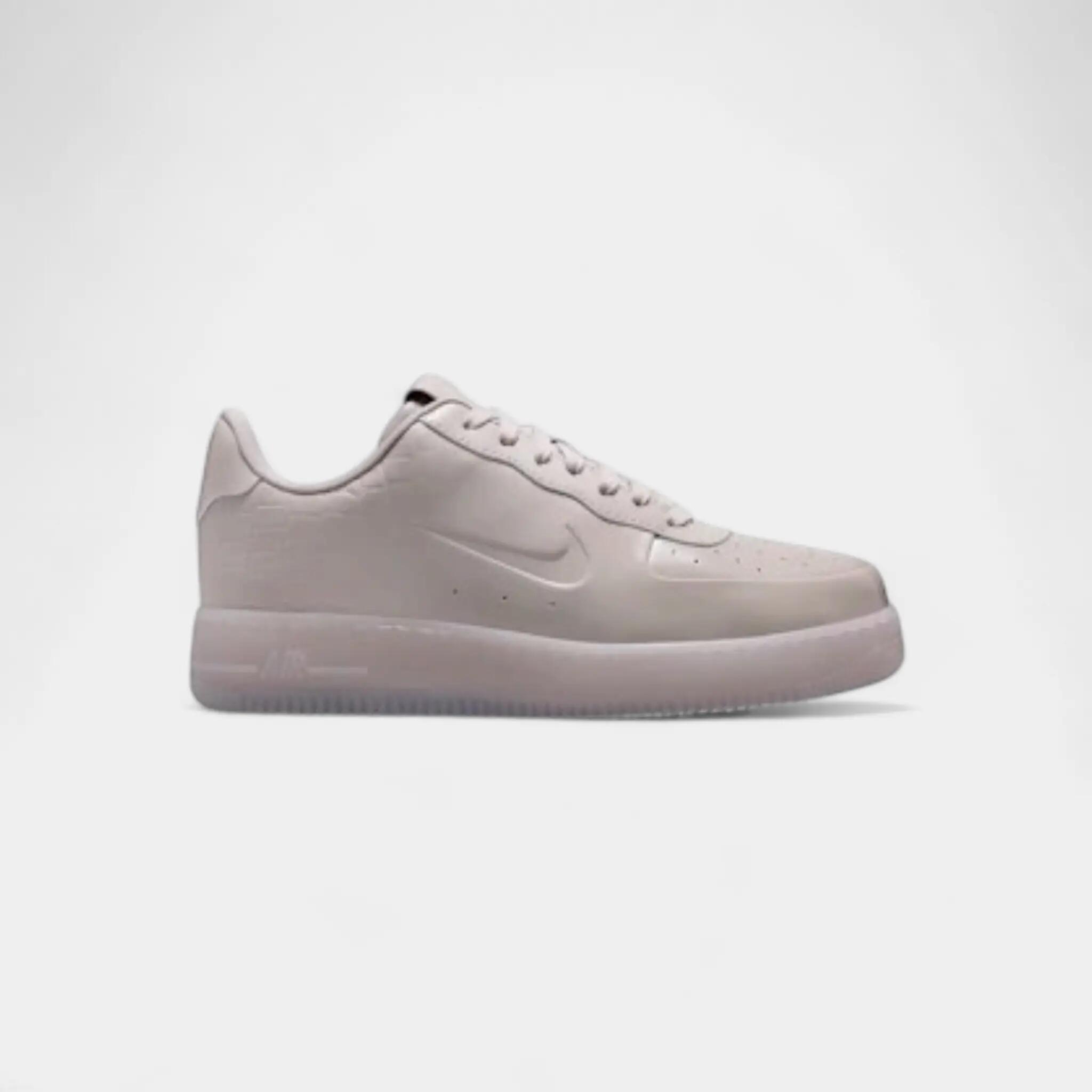 NIKE picture